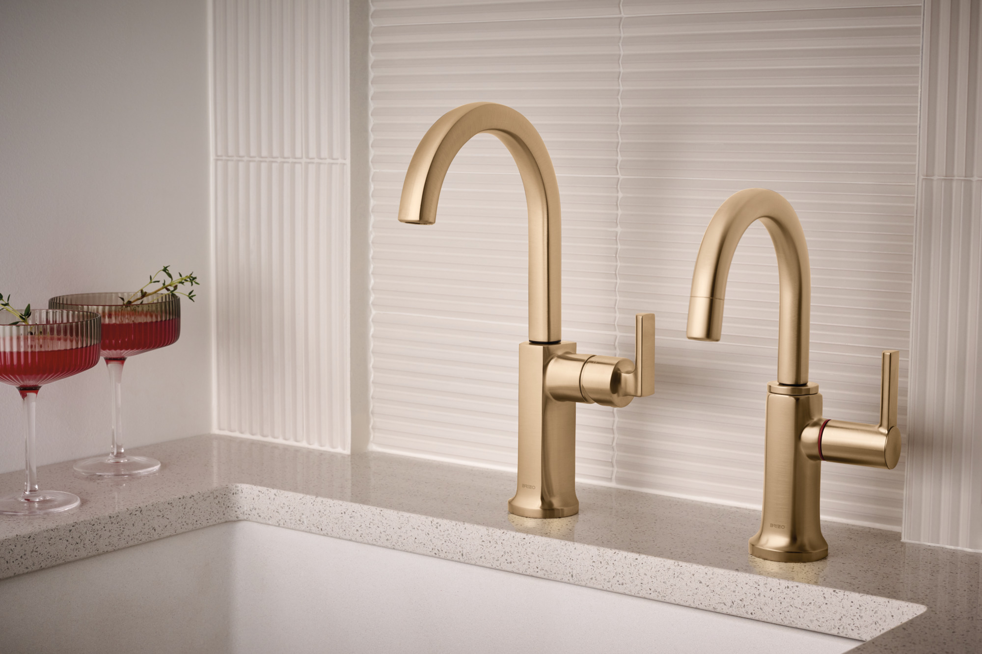 Kintsu® | Bar Faucet with Arc Spout - Less Handle