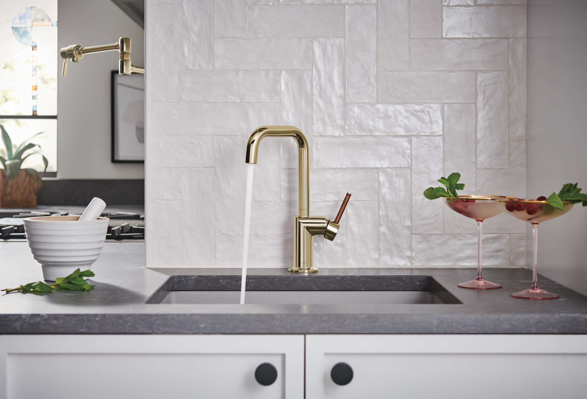 Odin® | Bar Faucet with Square Spout - Less Handle