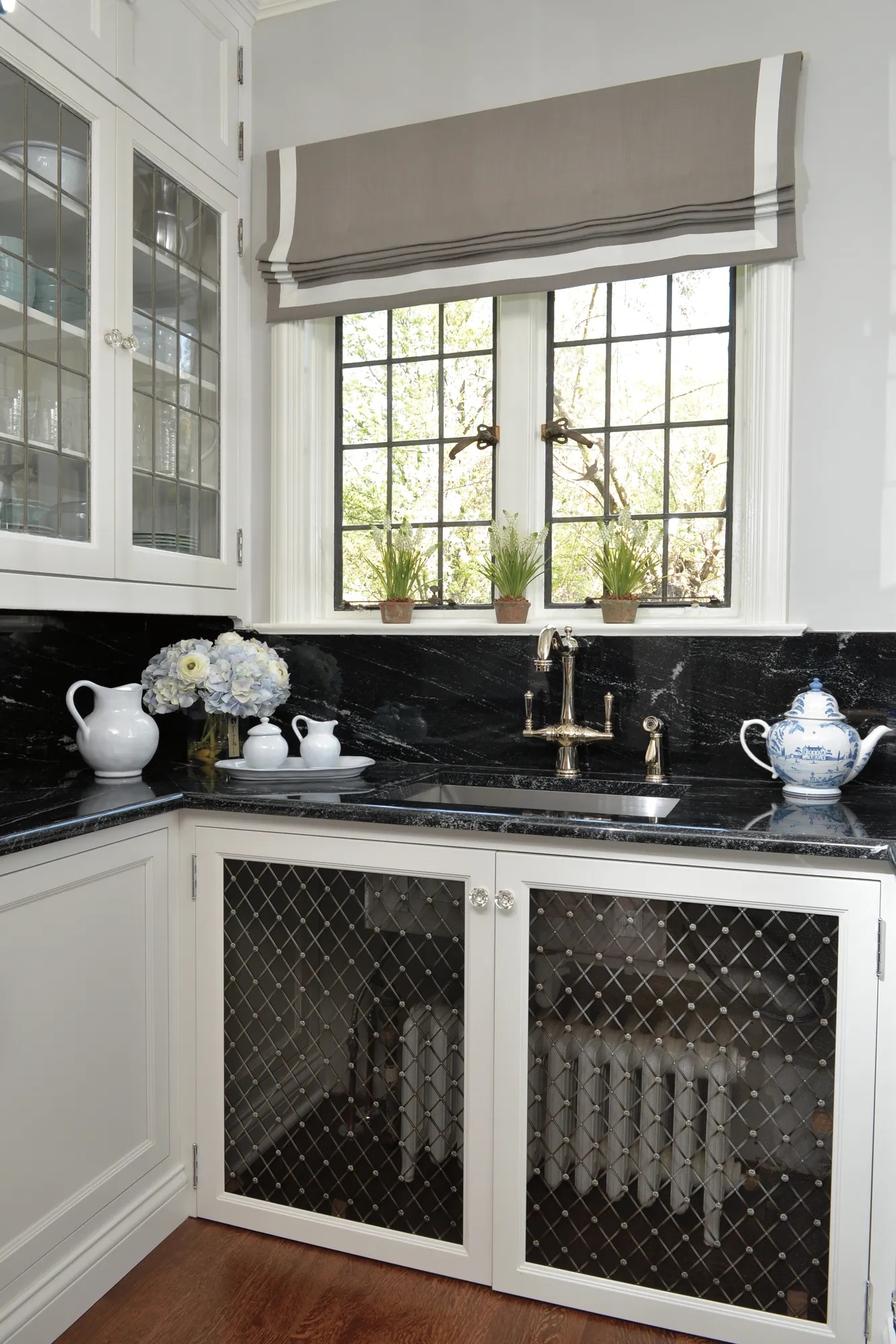 Tresa® | Two Handle Kitchen Faucet with Spray