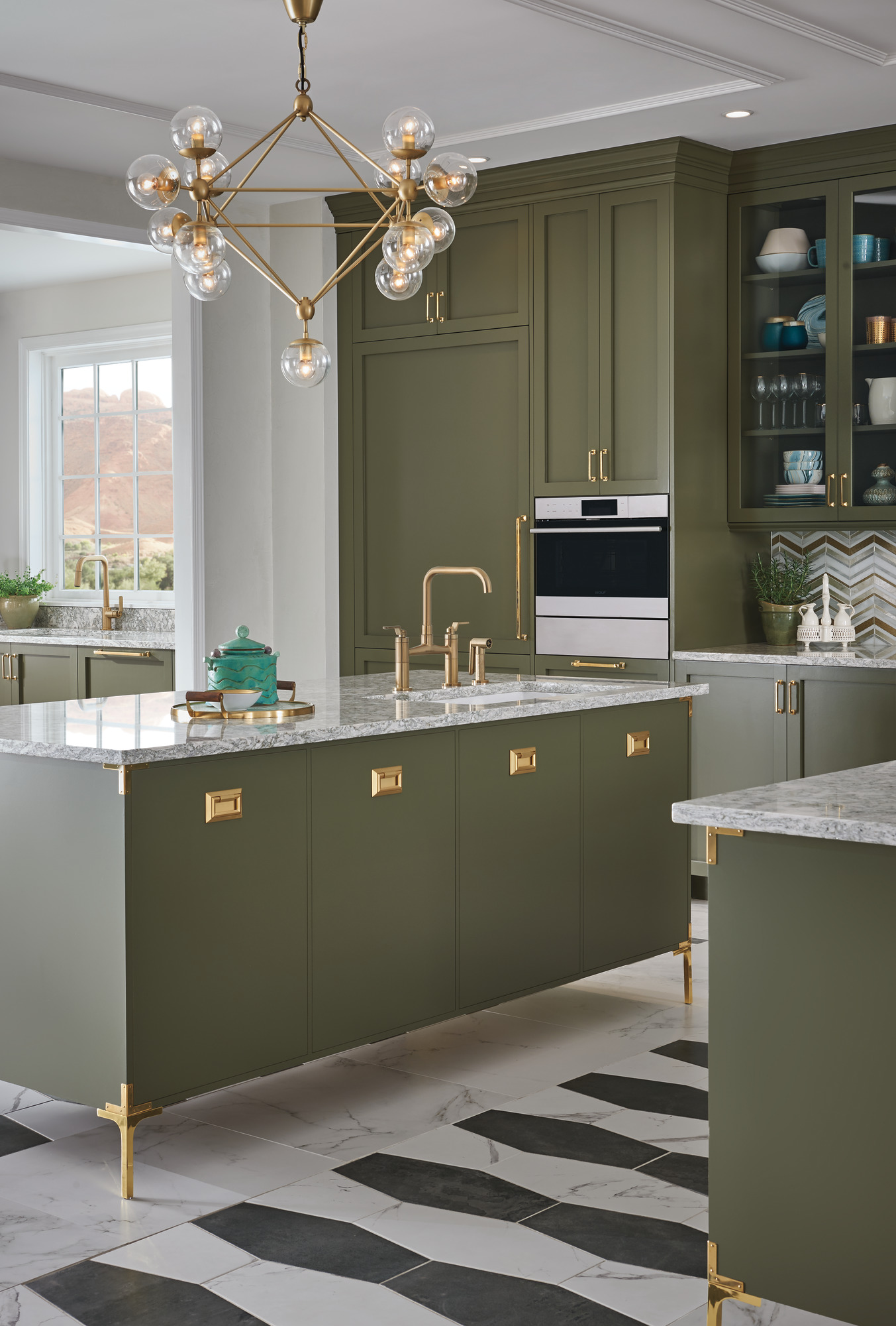 Litze® | Bridge Faucet with Square Spout and Industrial Handle