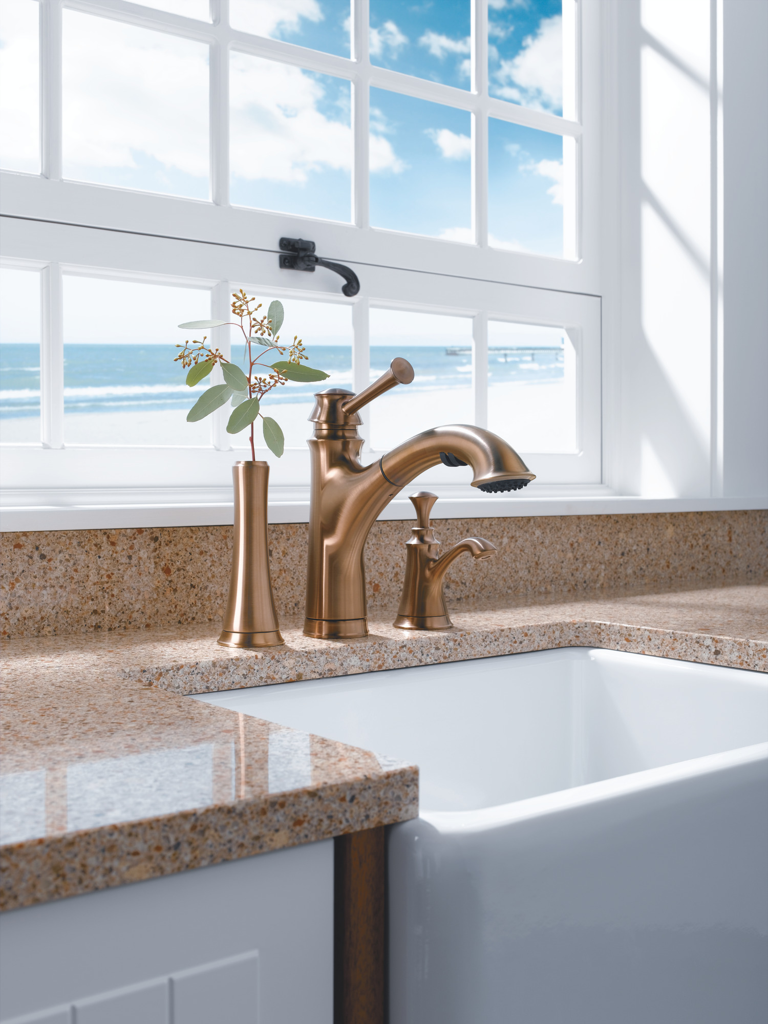 おさる　BK Baliza® | Single Handle Pull-Out Kitchen Faucet