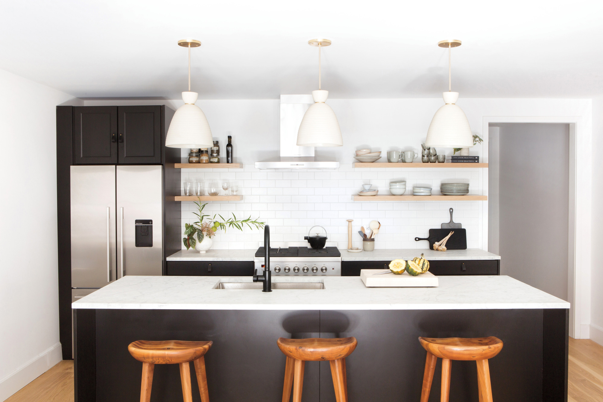 Solna® | Single Handle Pull-Down Kitchen Faucet