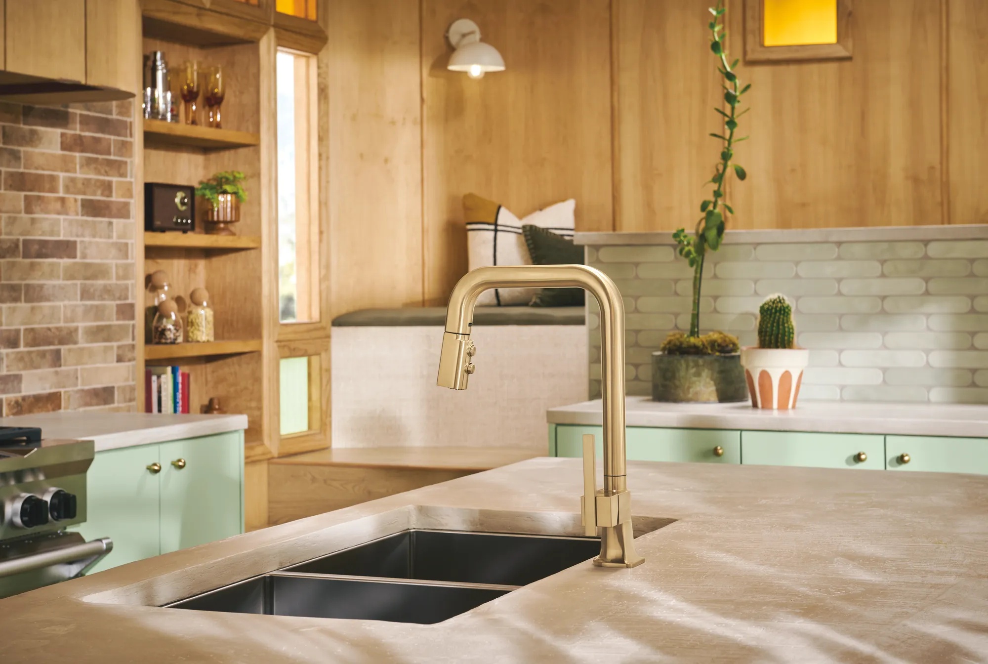 Frank Lloyd Wright® Kitchen Collection by Brizo® | Pull-Down