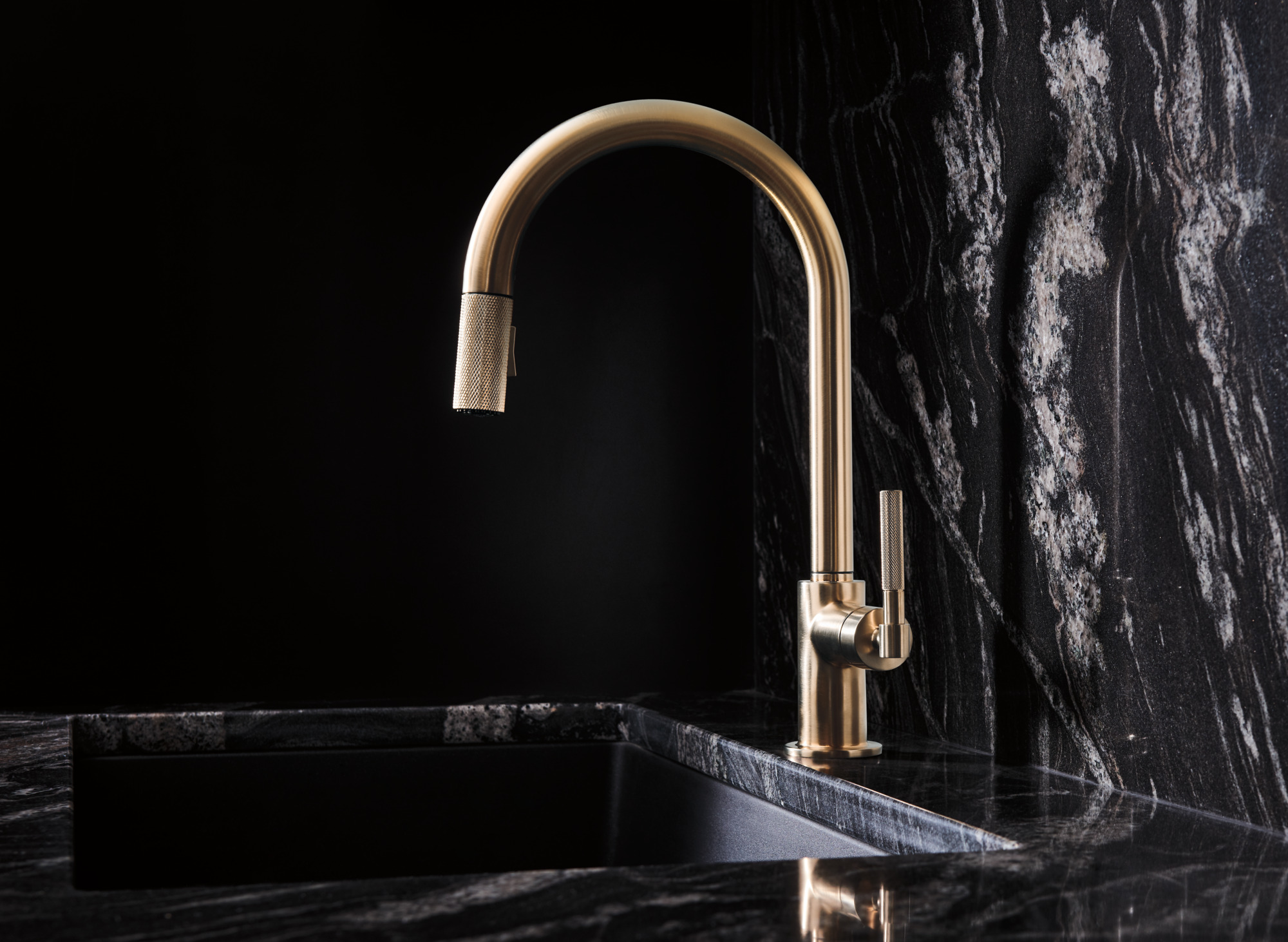 Litze® | Pull-Down Faucet with Arc Spout and Knurled Handle