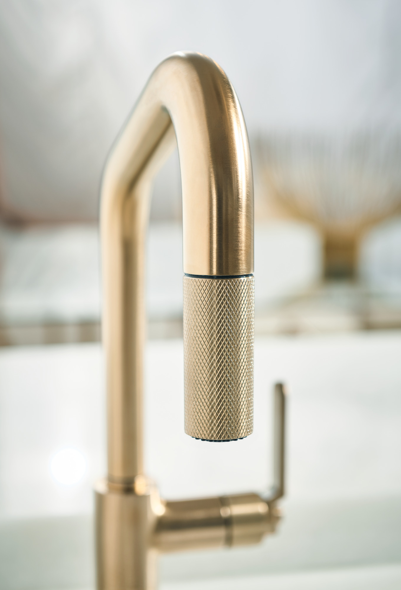 DASHゴールドブリューシステム Litze® | Pull-Down Faucet with Angled Spout and Industrial Handle
