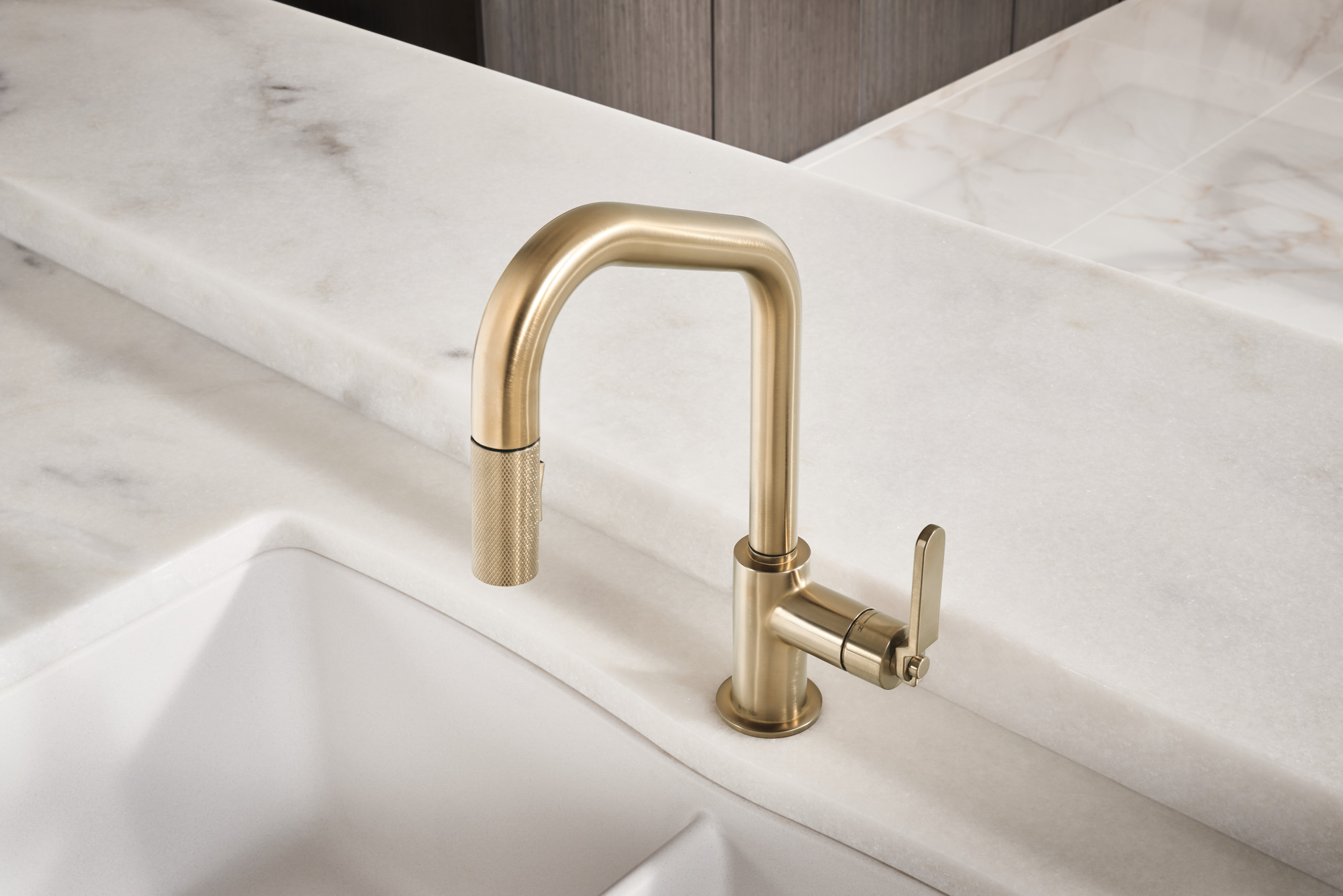 Litze® | Pull-Down Faucet with Angled Spout and Industrial Handle