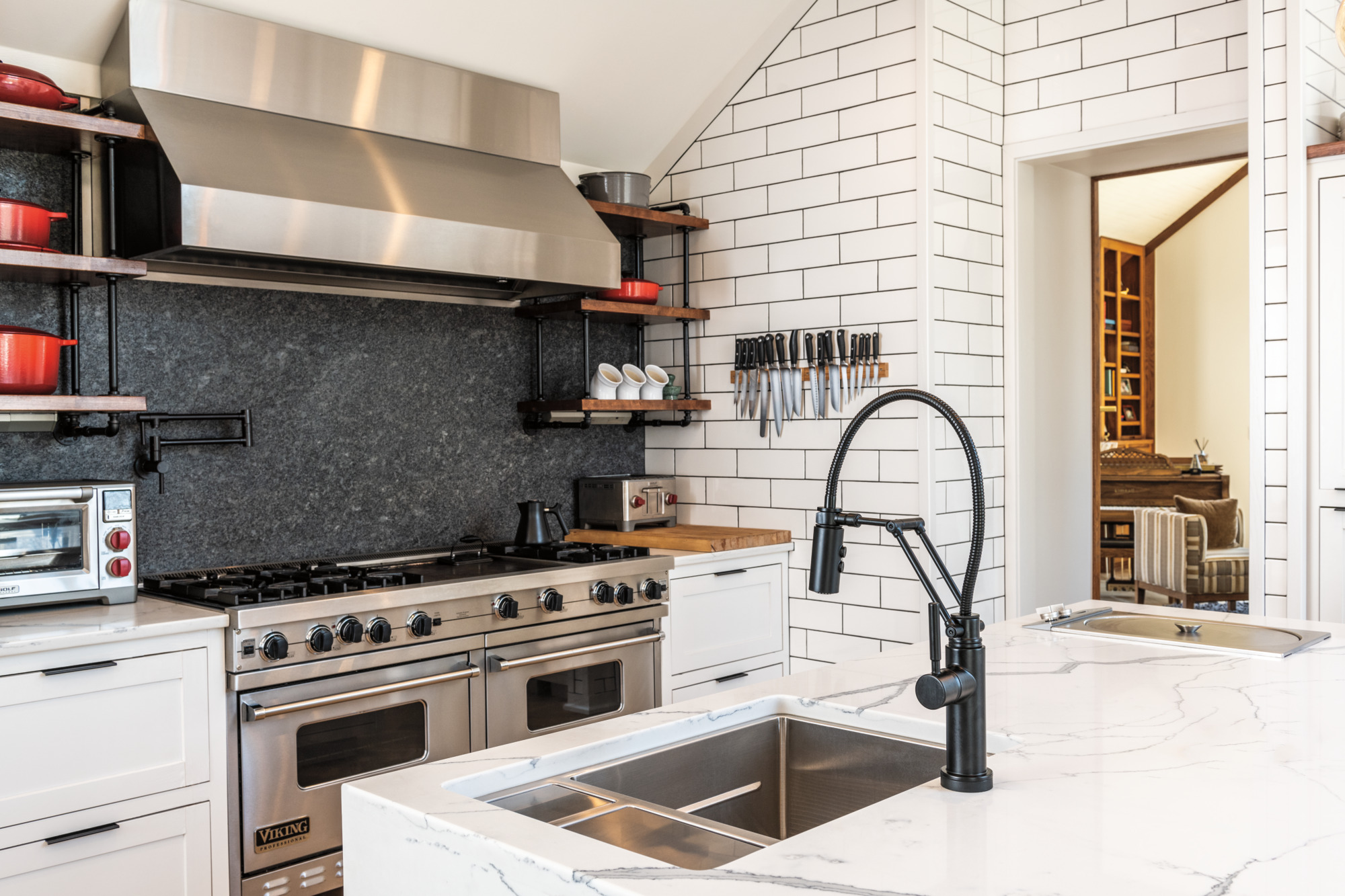 【21日までこの価格！】FAUCETWO PLUS【最短28日発送】 KRAUS Allyn Commercial Style 2-Function Single Handle Pull Down