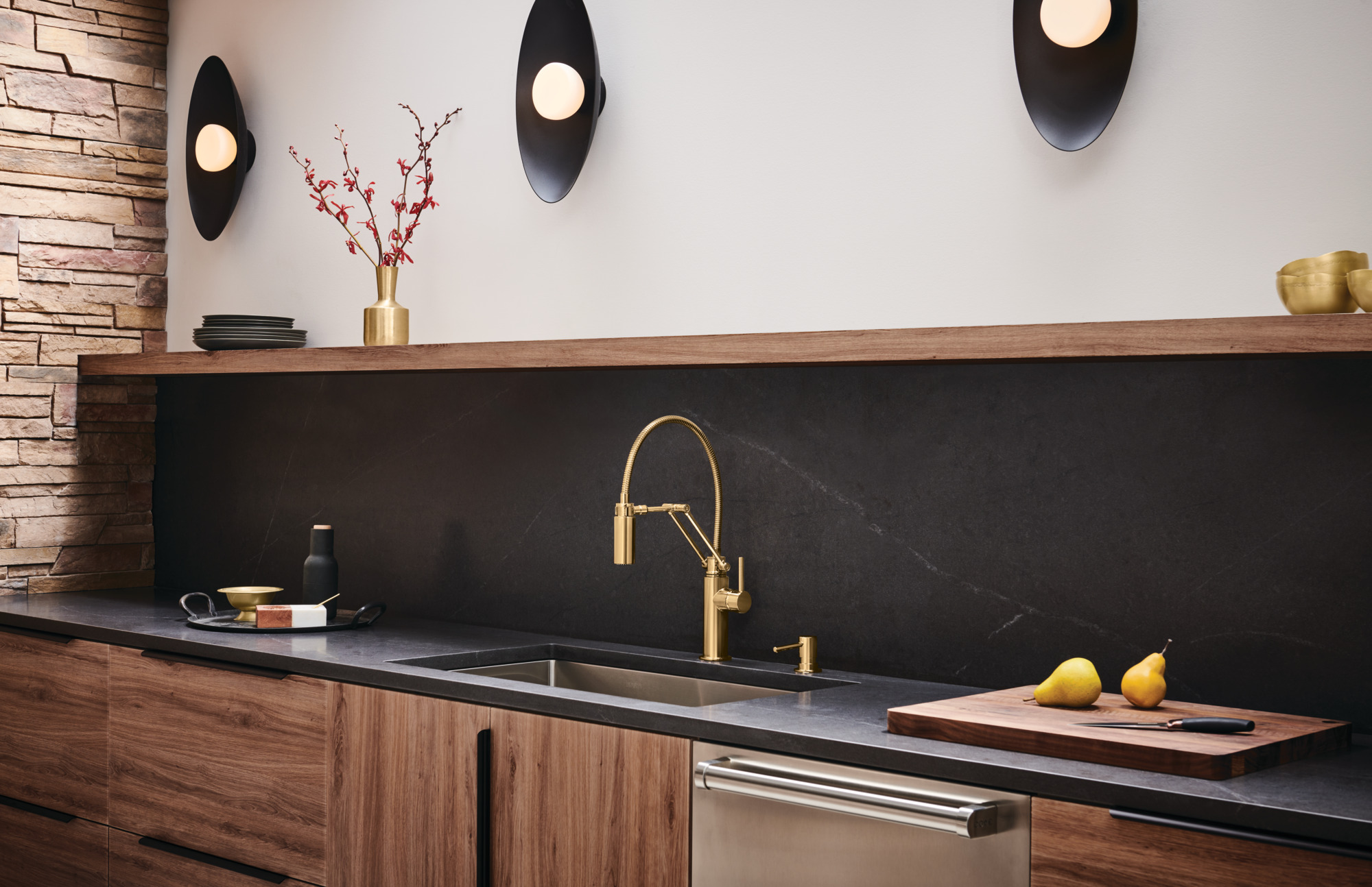 Odin® | Articulating Kitchen Faucet with Finished Hose - Less Handle