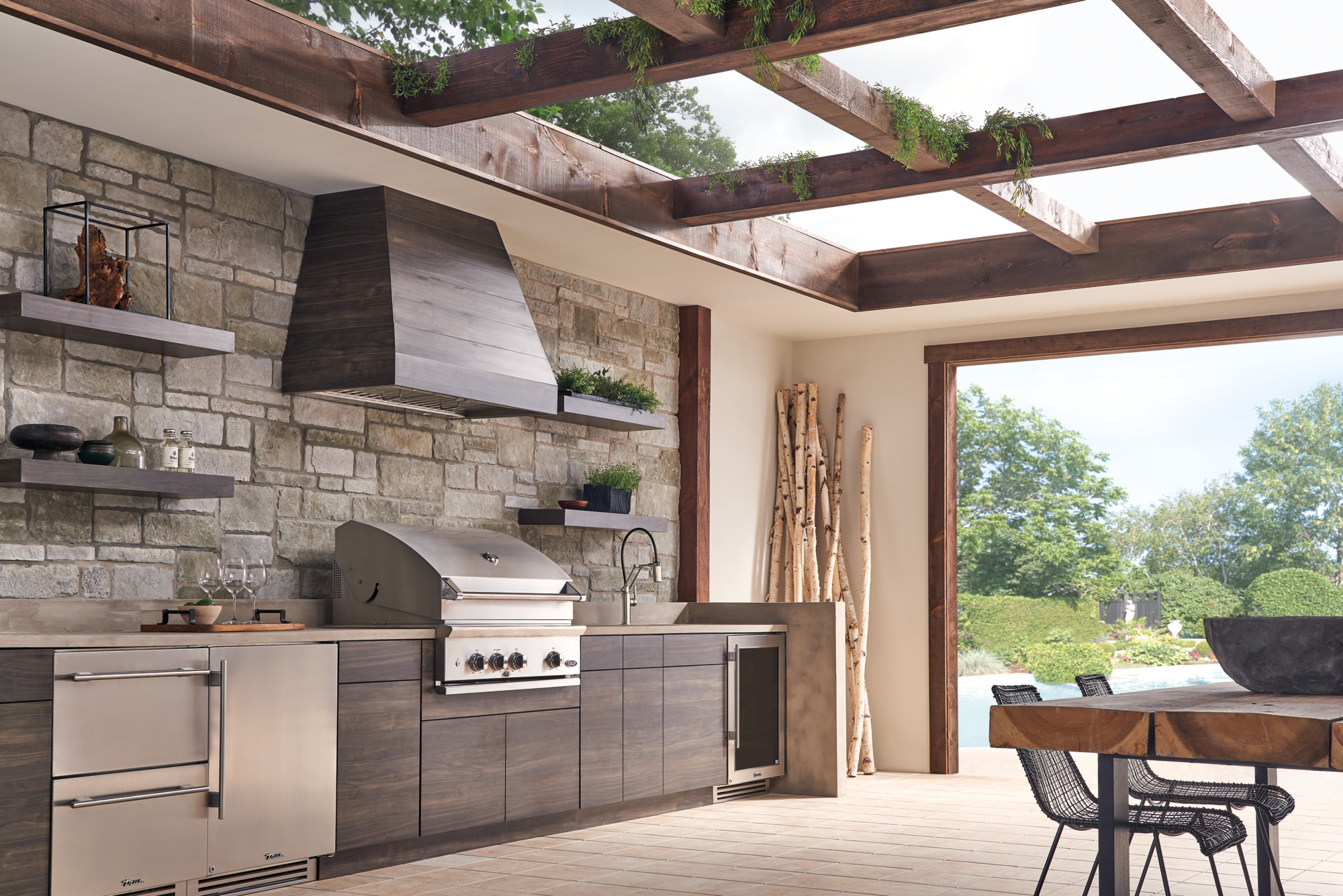 Litze® | Articulating Faucet with Knurled Handle