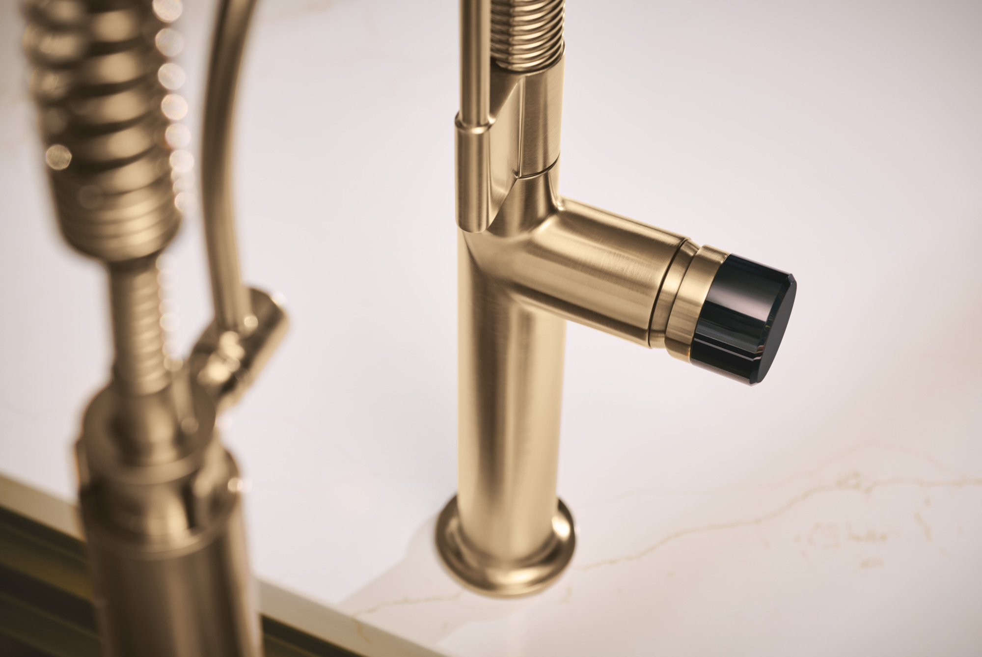 Odin® | Semi-Professional Kitchen Faucet - Less Handle