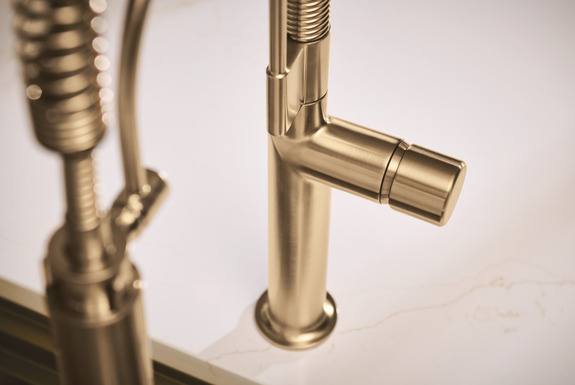 Cayenne® Semi-Pro Kitchen Faucet With Soap Dispenser, image size:2000x1338