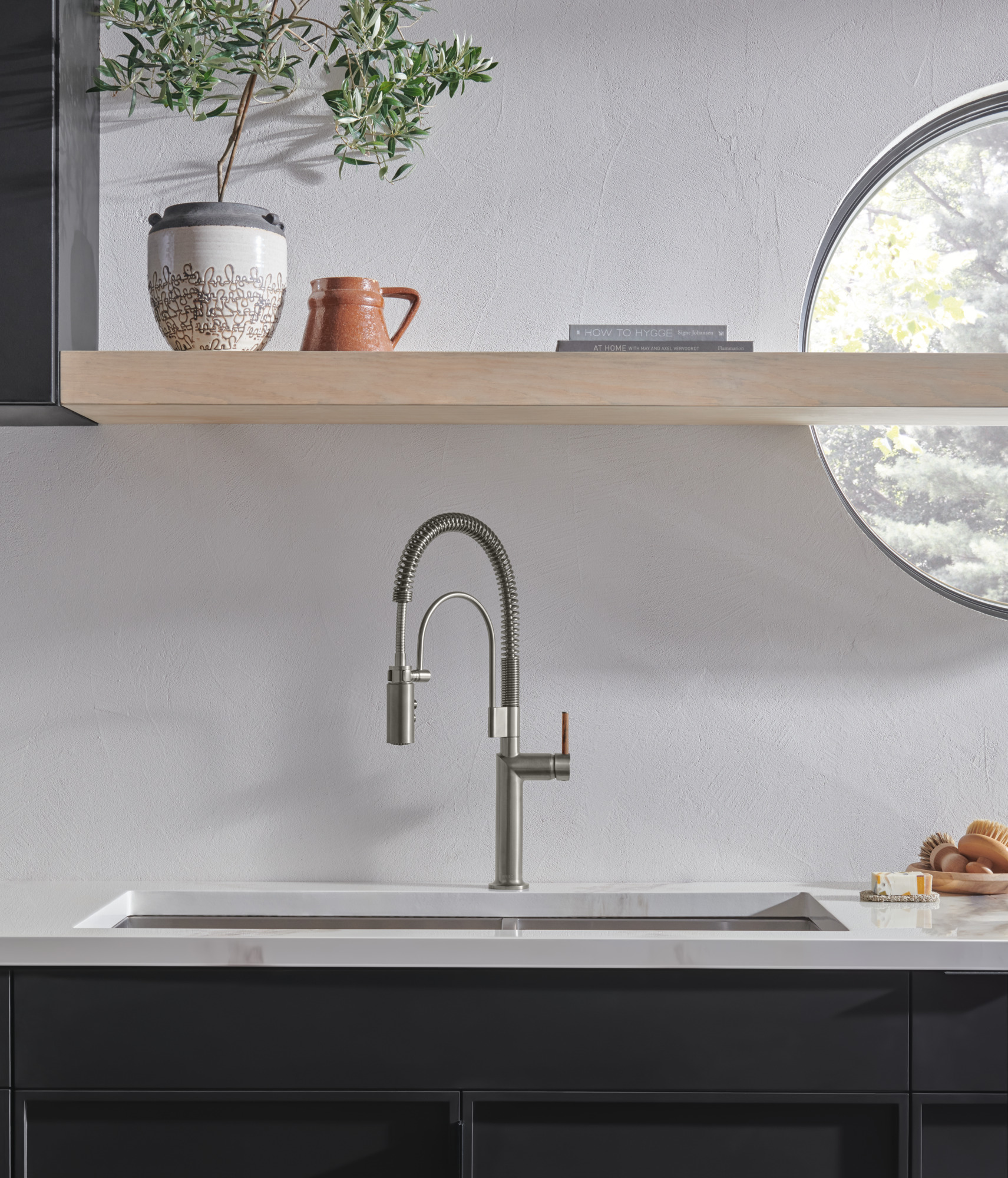 Odin® | Semi-Professional Kitchen Faucet - Less Handle