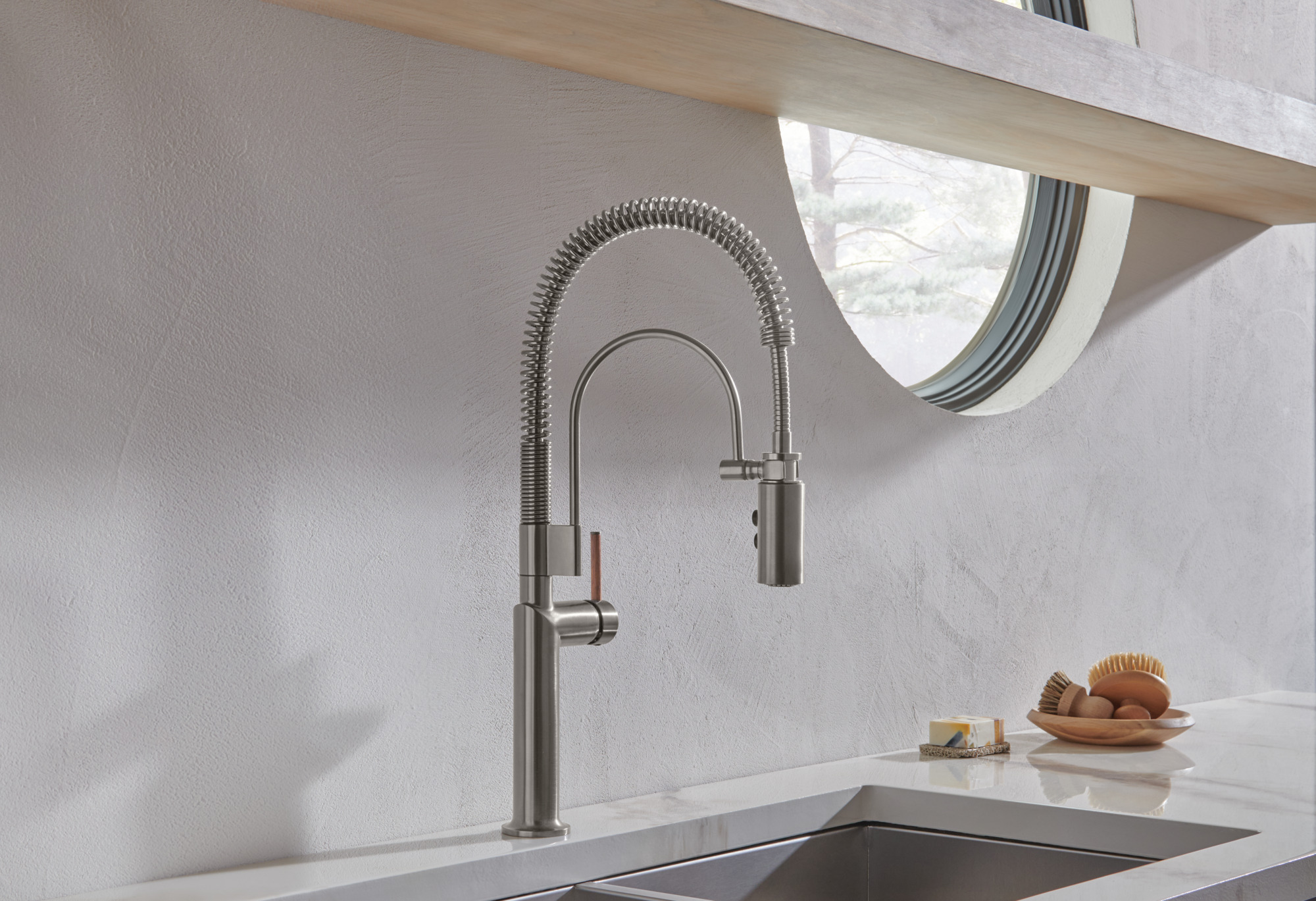 Odin® | Semi-Professional Kitchen Faucet - Less Handle