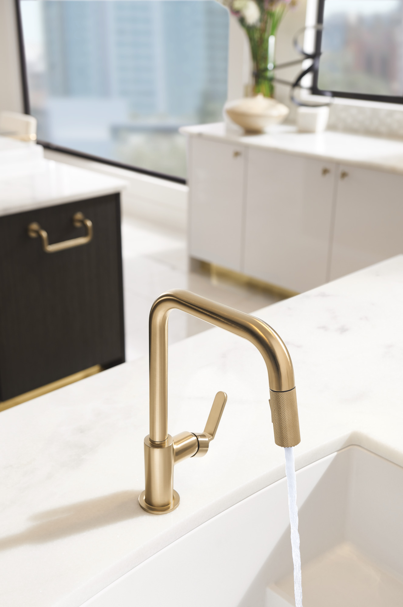 drt カルフォームゴールド Litze® | SmartTouch® Pull-Down Kitchen Faucet with Square Spout