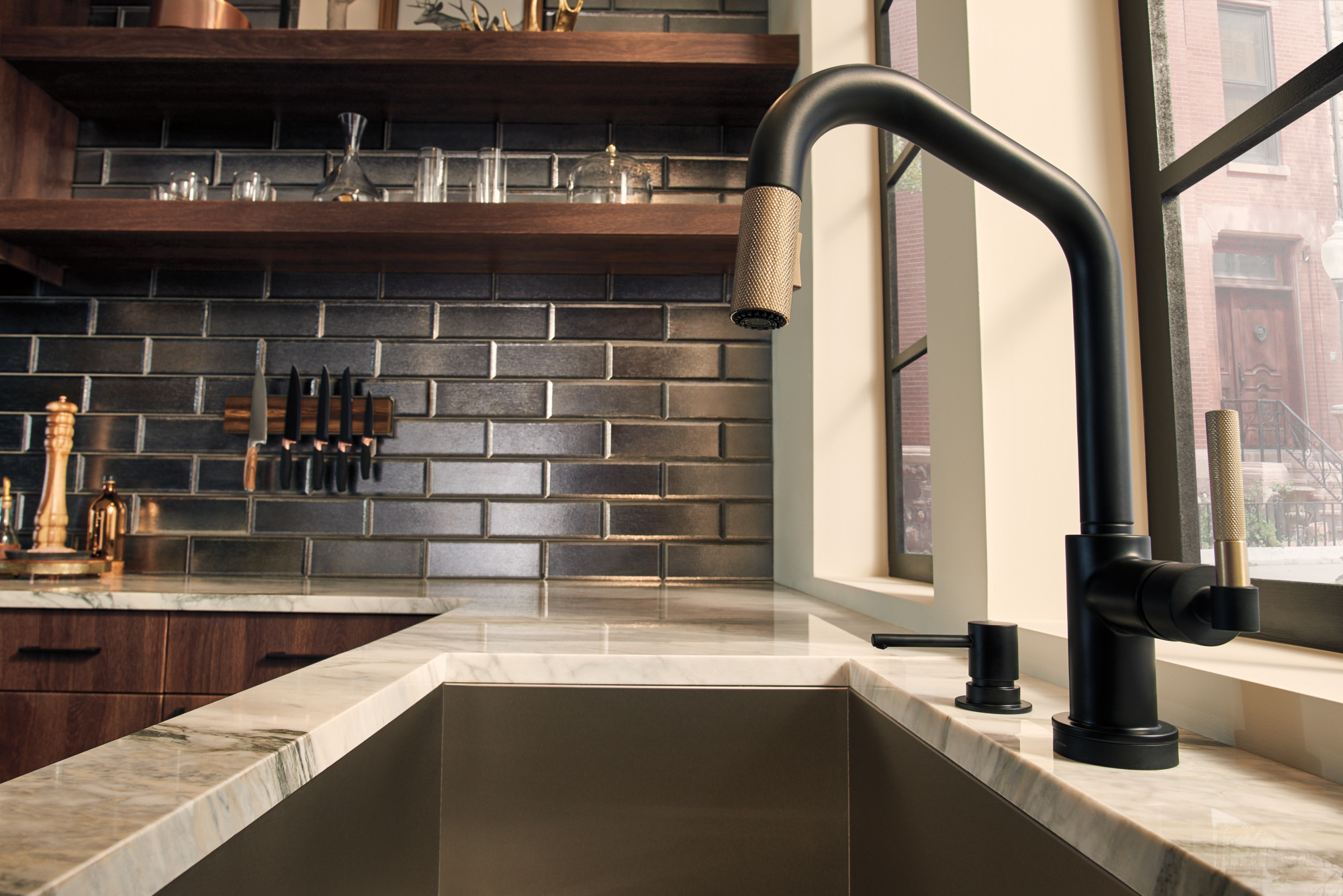 Grapesoda®︎0421 Litze® | SmartTouch® Pull-Down Kitchen Faucet with Angled