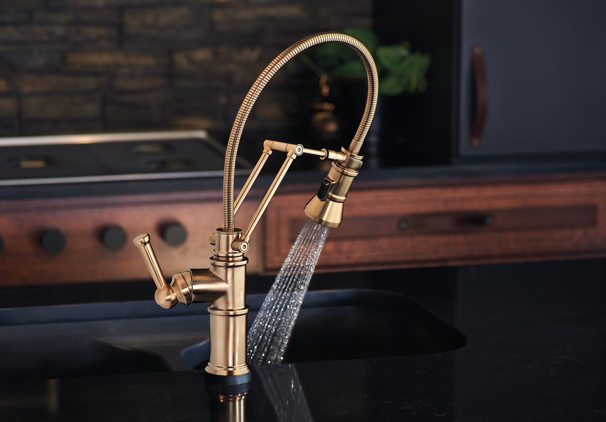 エマルジョン　サンプロ Artesso® | SmartTouch® Articulating Kitchen Faucet With Finished Hose