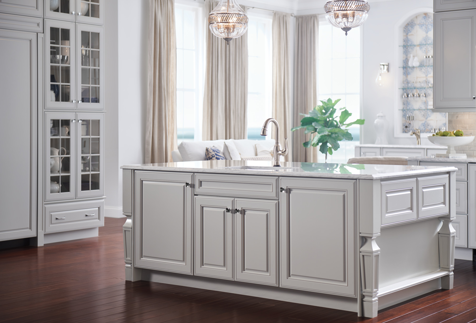 Baliza® | Single Handle Pull-Out Kitchen Faucet