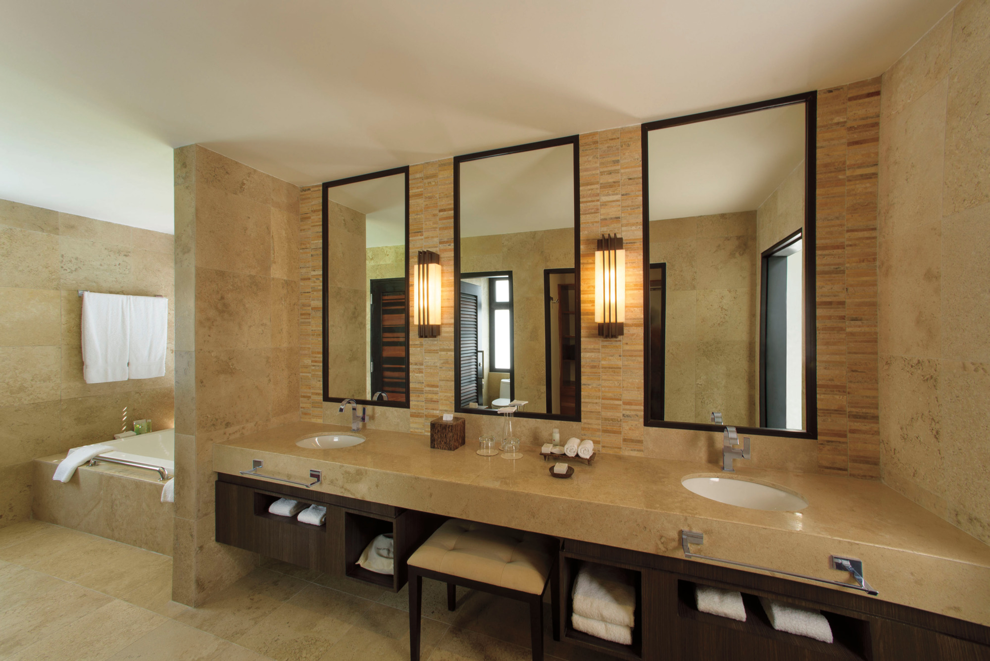 Siderna® | Single-Handle Lavatory Faucet 1.5 GPM