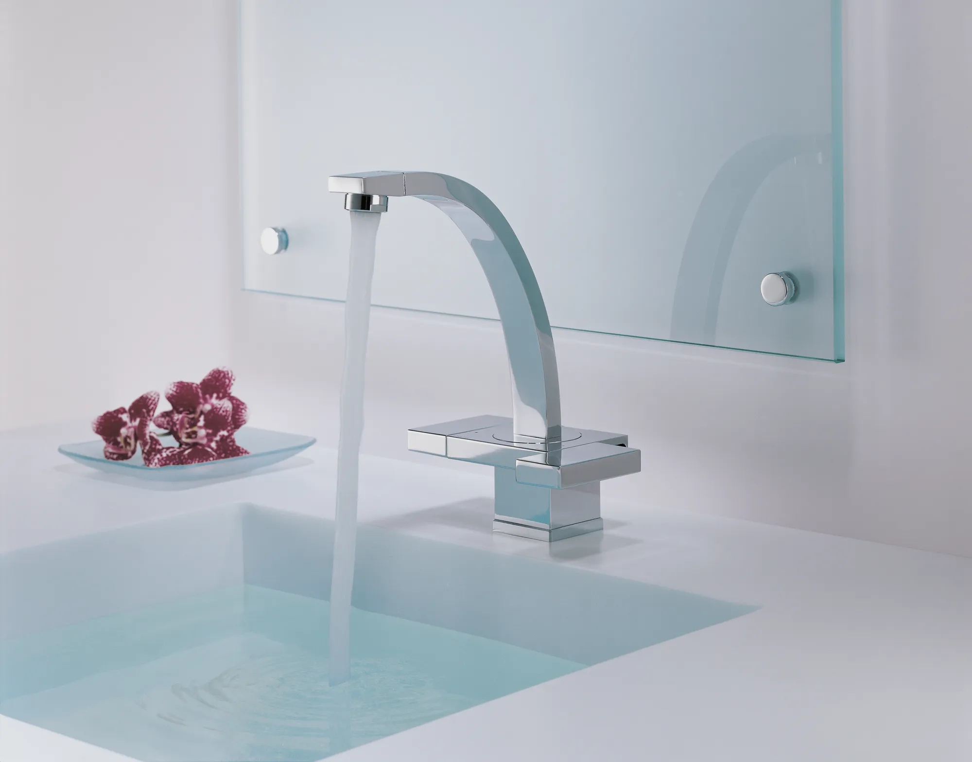 Loki® | Two Handles Single Hole Lavatory Faucet.