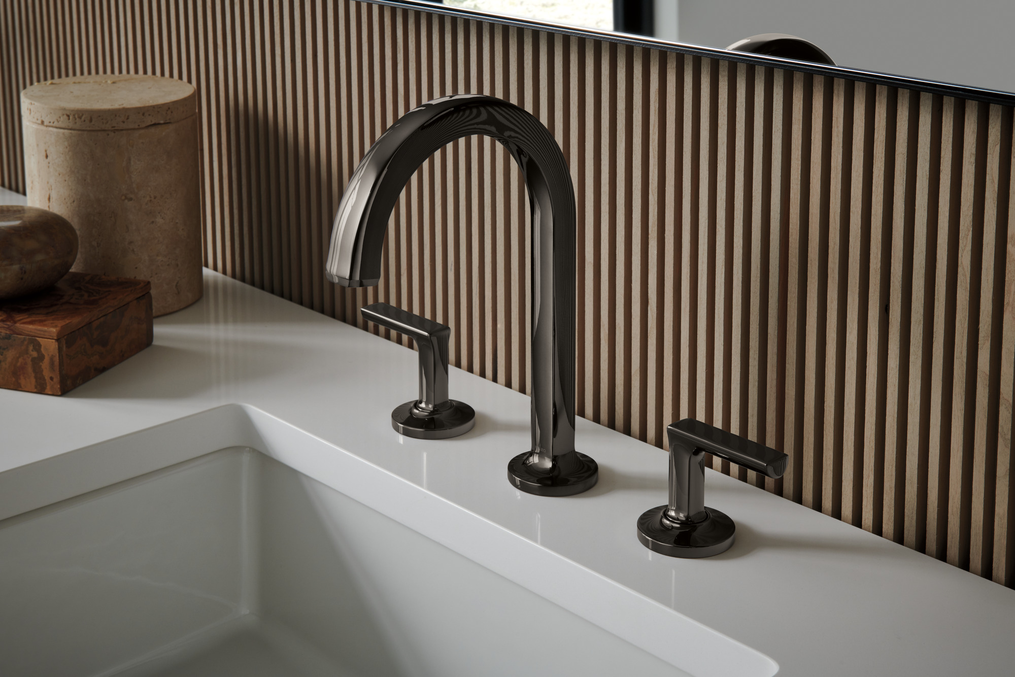 Kintsu® | Widespread Lavatory Faucet with Arc Spout - Less