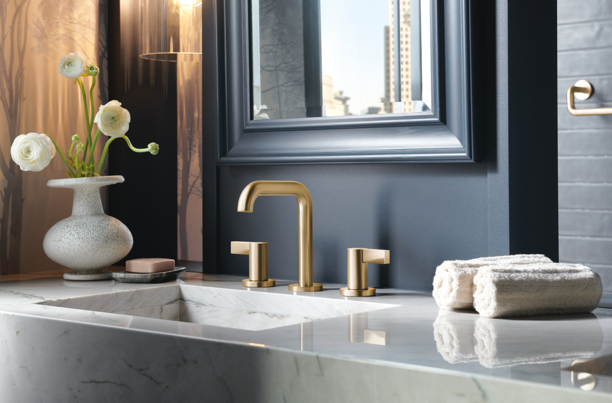 Litze® | Widespread Lavatory Faucet with High Spout - Less Handles