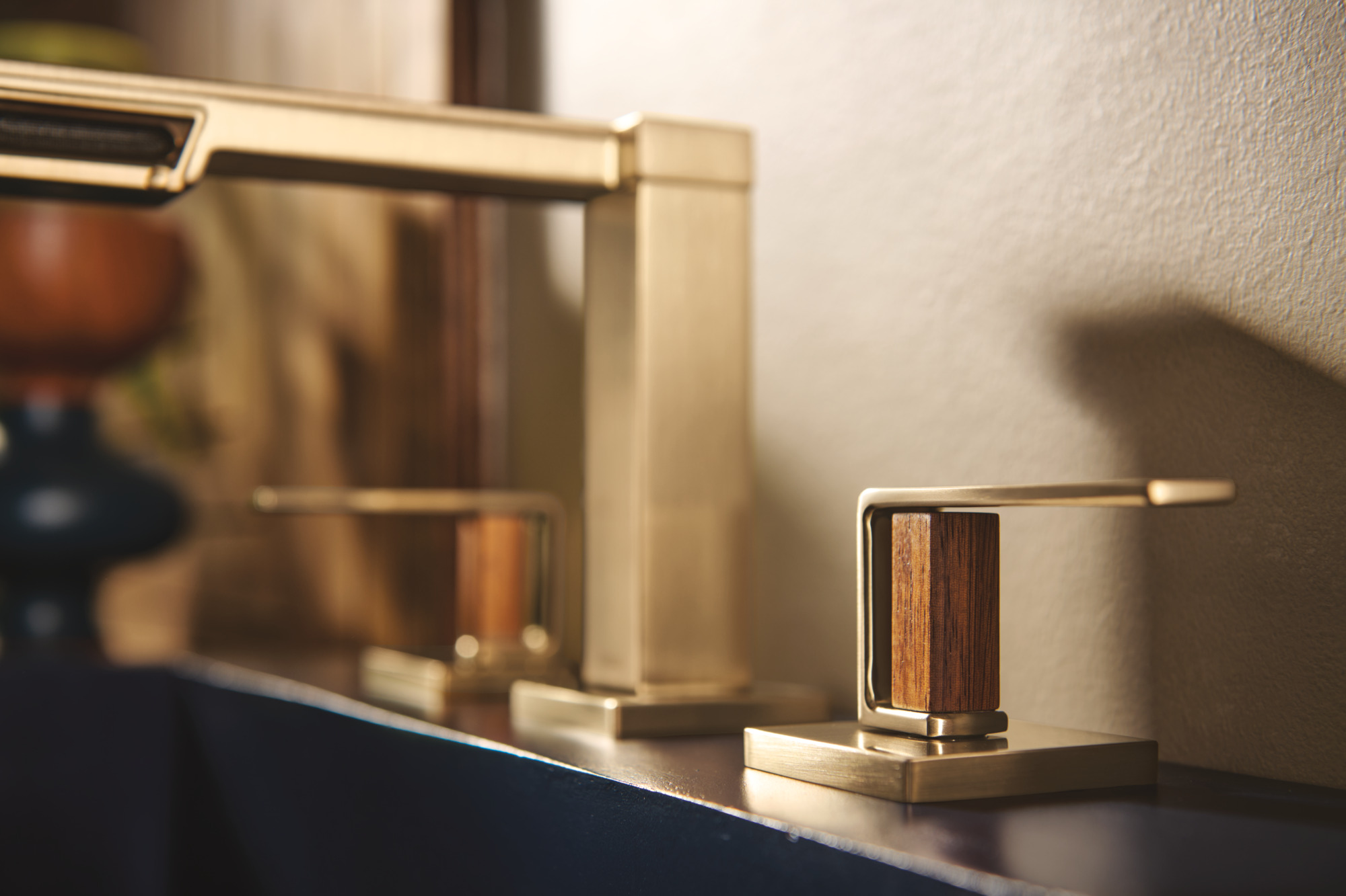 Litze® | Widespread Lavatory Faucet with High Spout - Less Handles