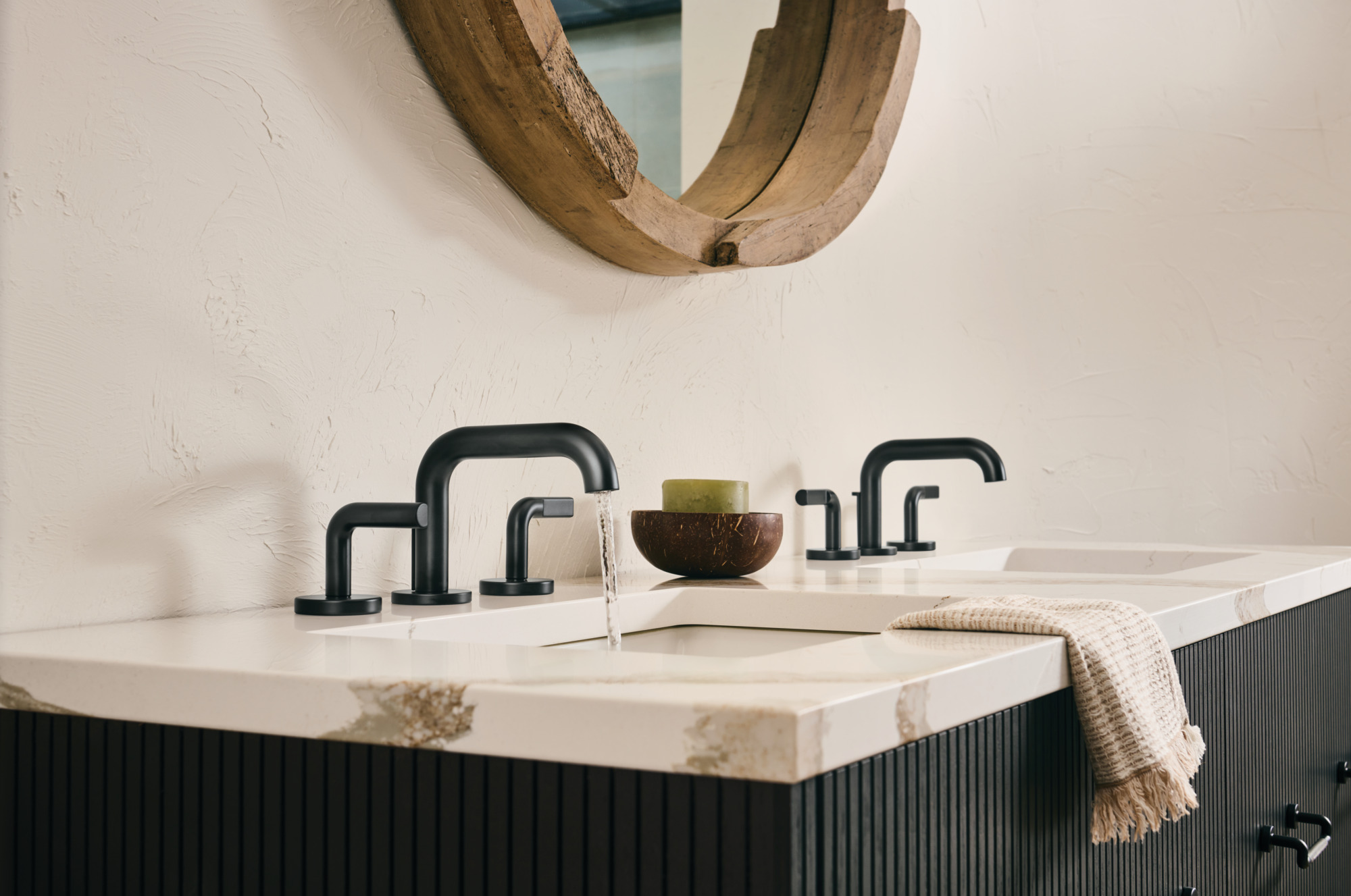 Litze® | Widespread Lavatory Faucet With Low Spout - Less Handles