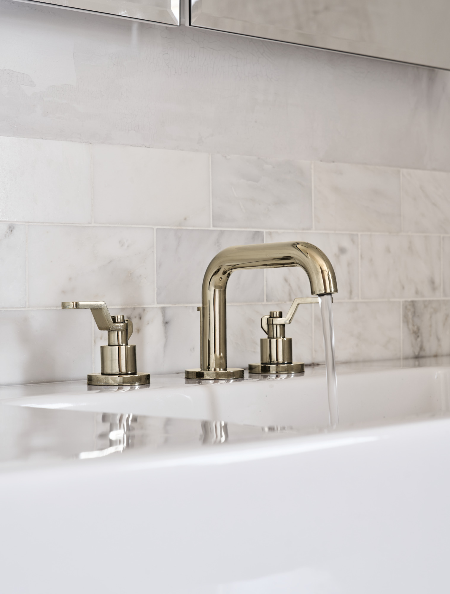 極美品 ヘマタイトブローチ351 睡蓮 sv925 極美品Georg Jensenヘマタイトブローチ351 睡蓮 sv925 - メルカリ