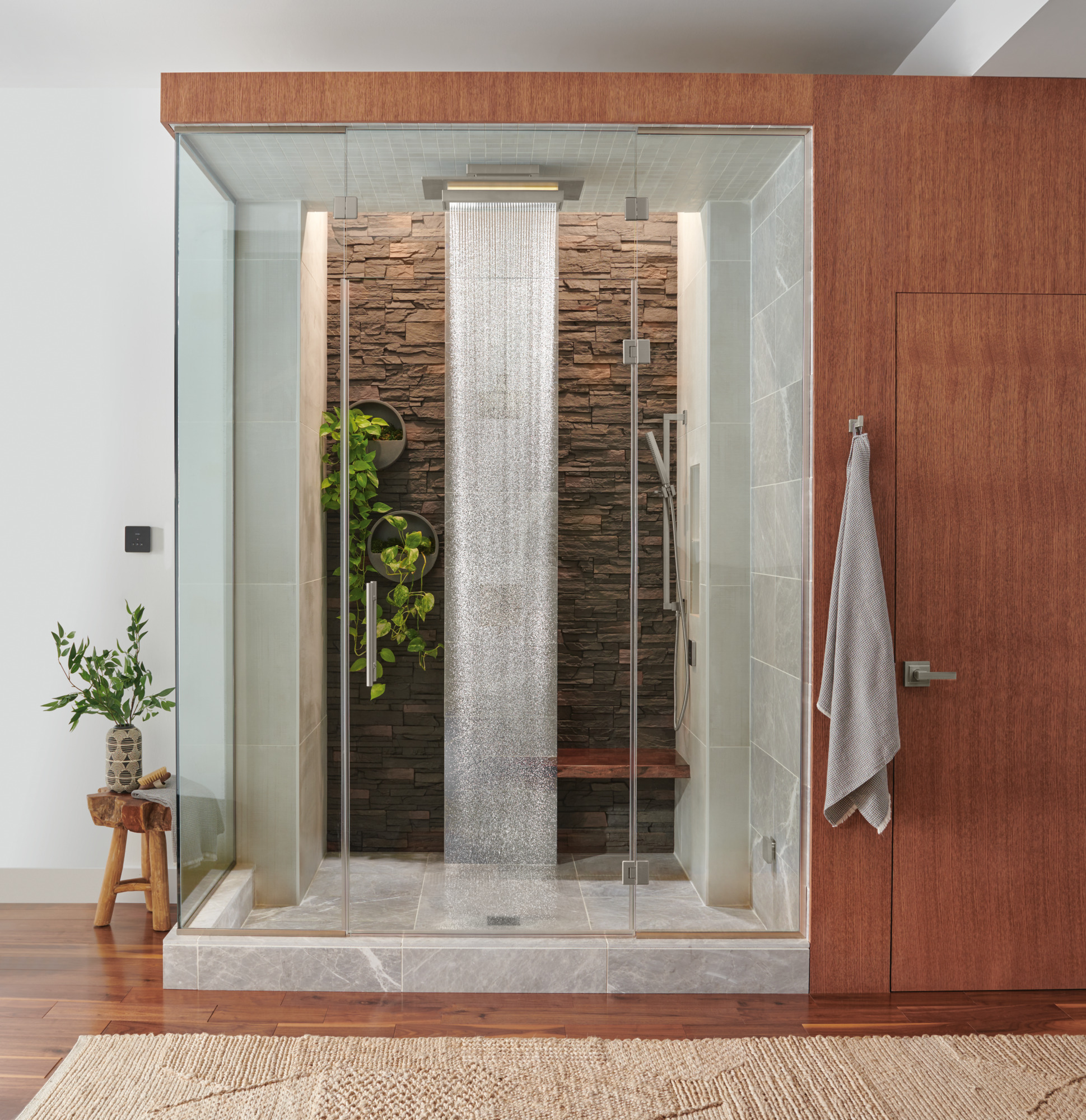 Essential™ Shower Series | Linear Square Slide Bar With Hose