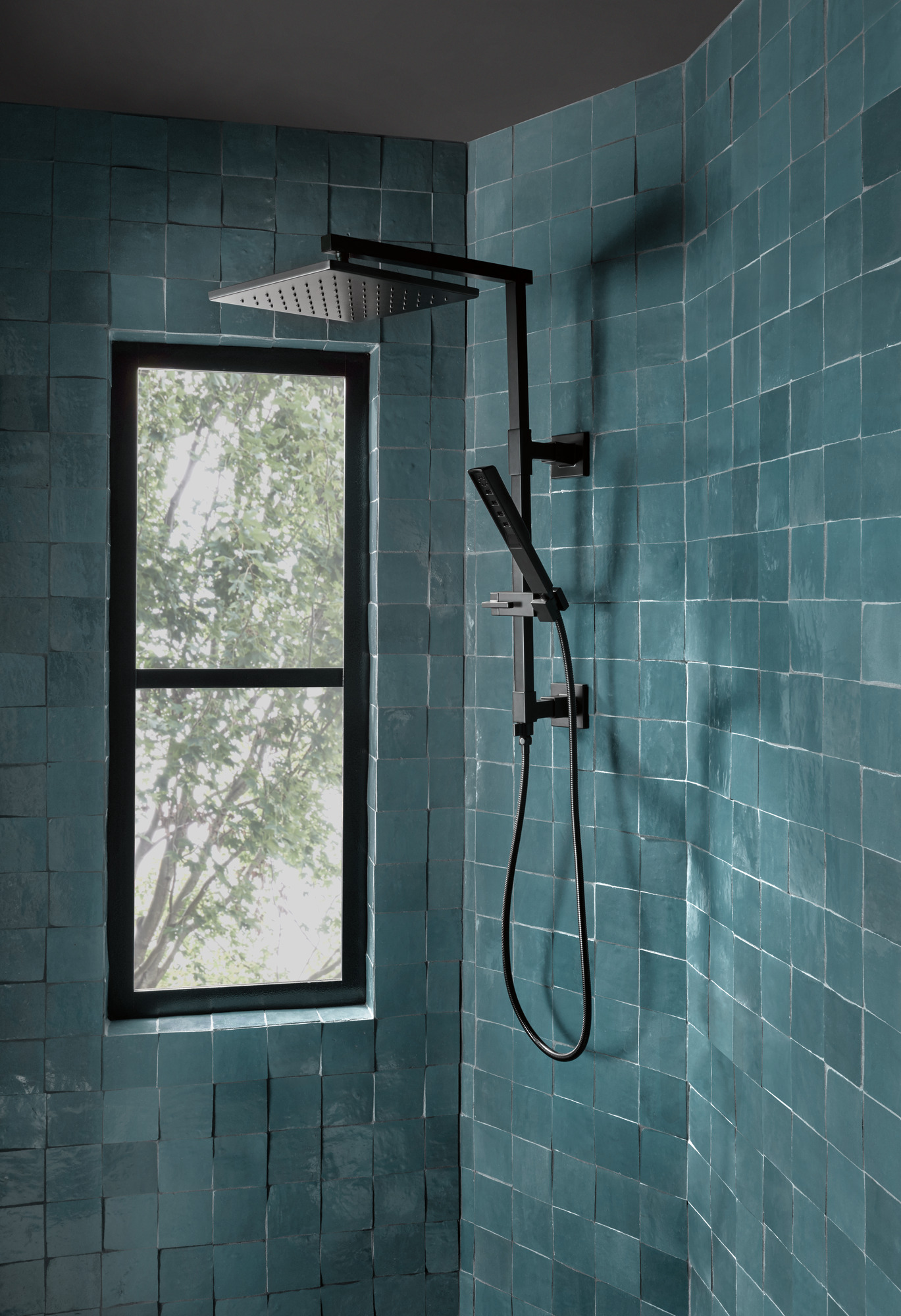 Essential™ Shower Series | Linear Square H2Okinetic® Multi