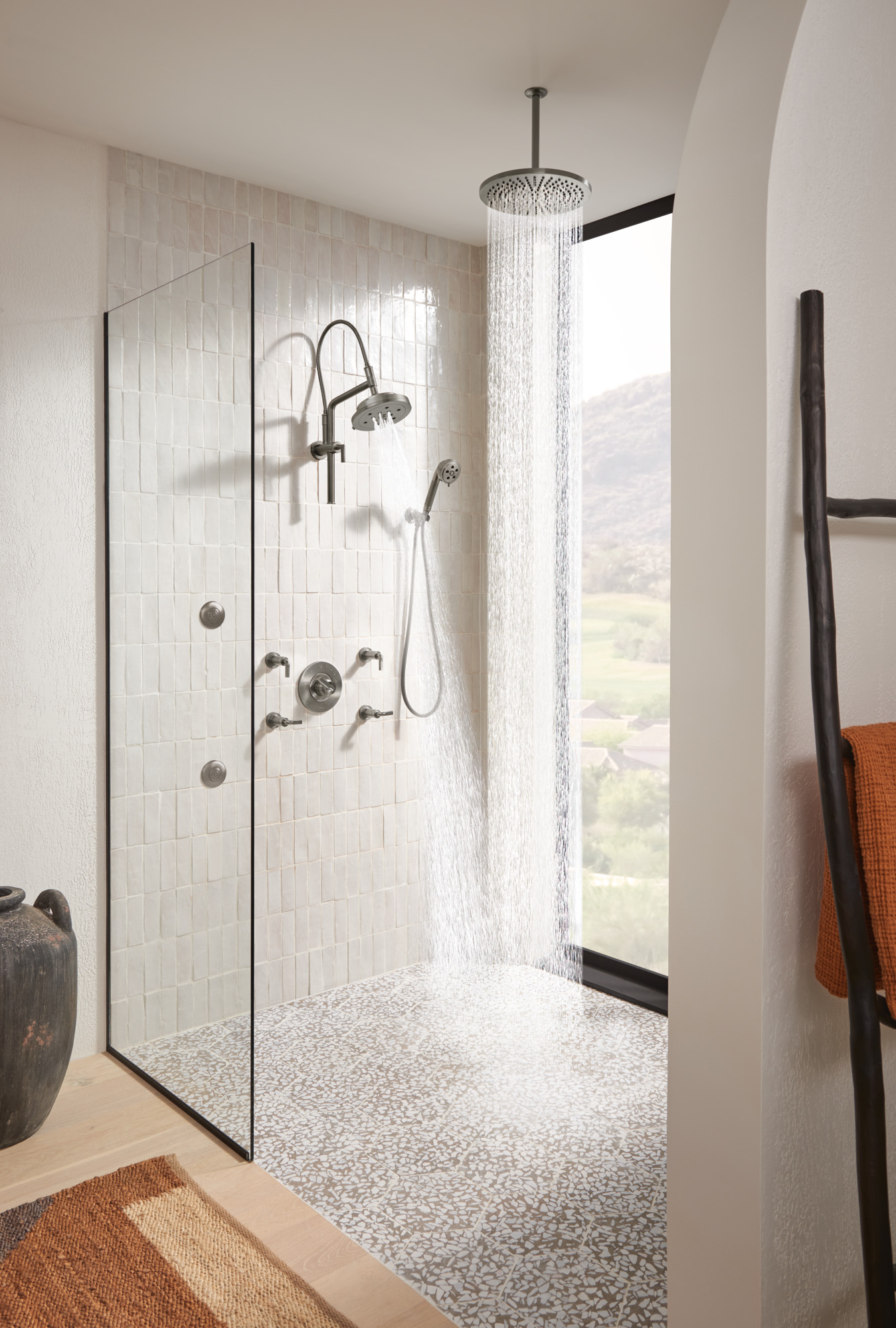 Essential™ Shower Series | Hydrachoice Max® Round Body Spray Trim