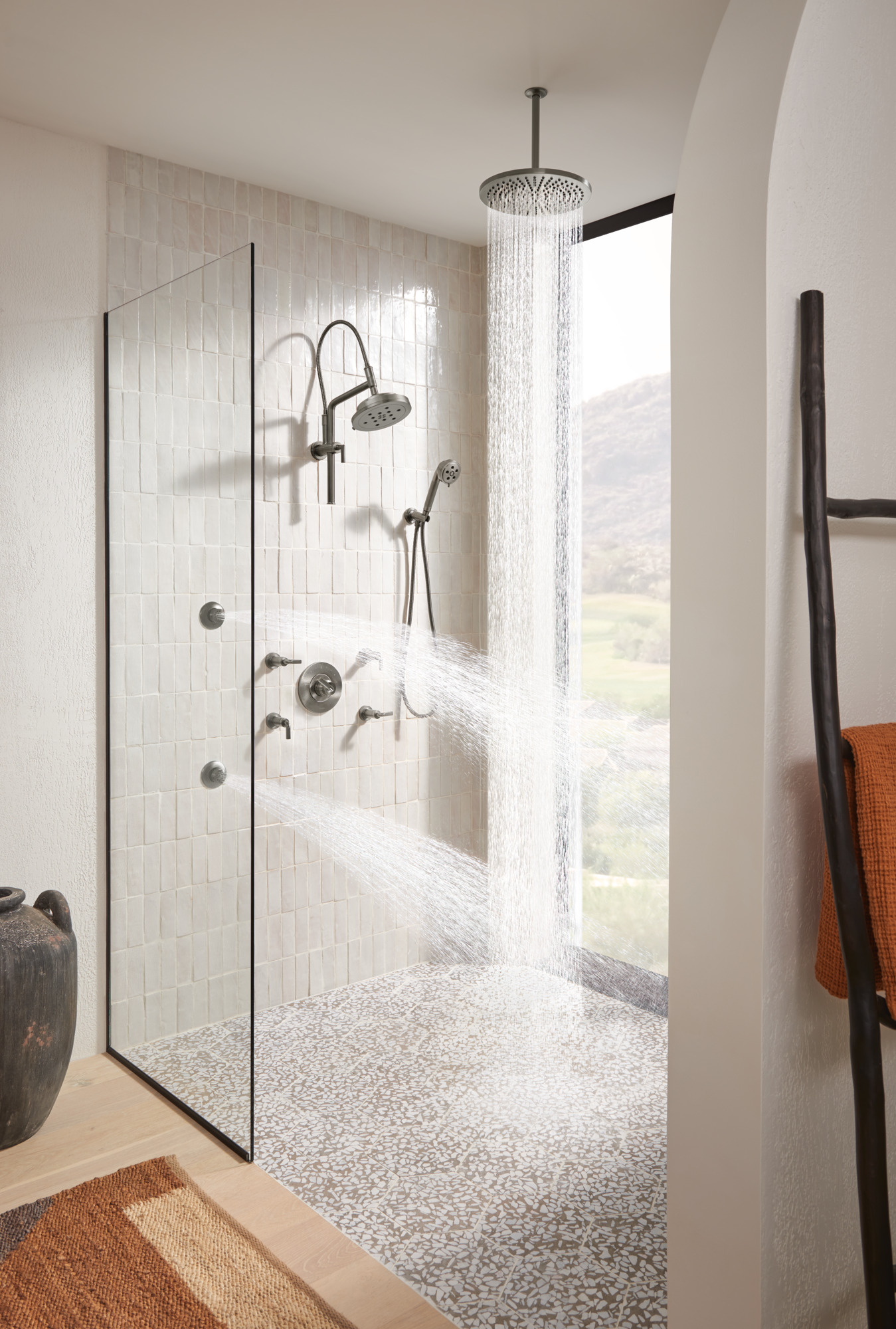 Essential™ Shower Series | Hydrachoice Max® Round Body Spray Trim