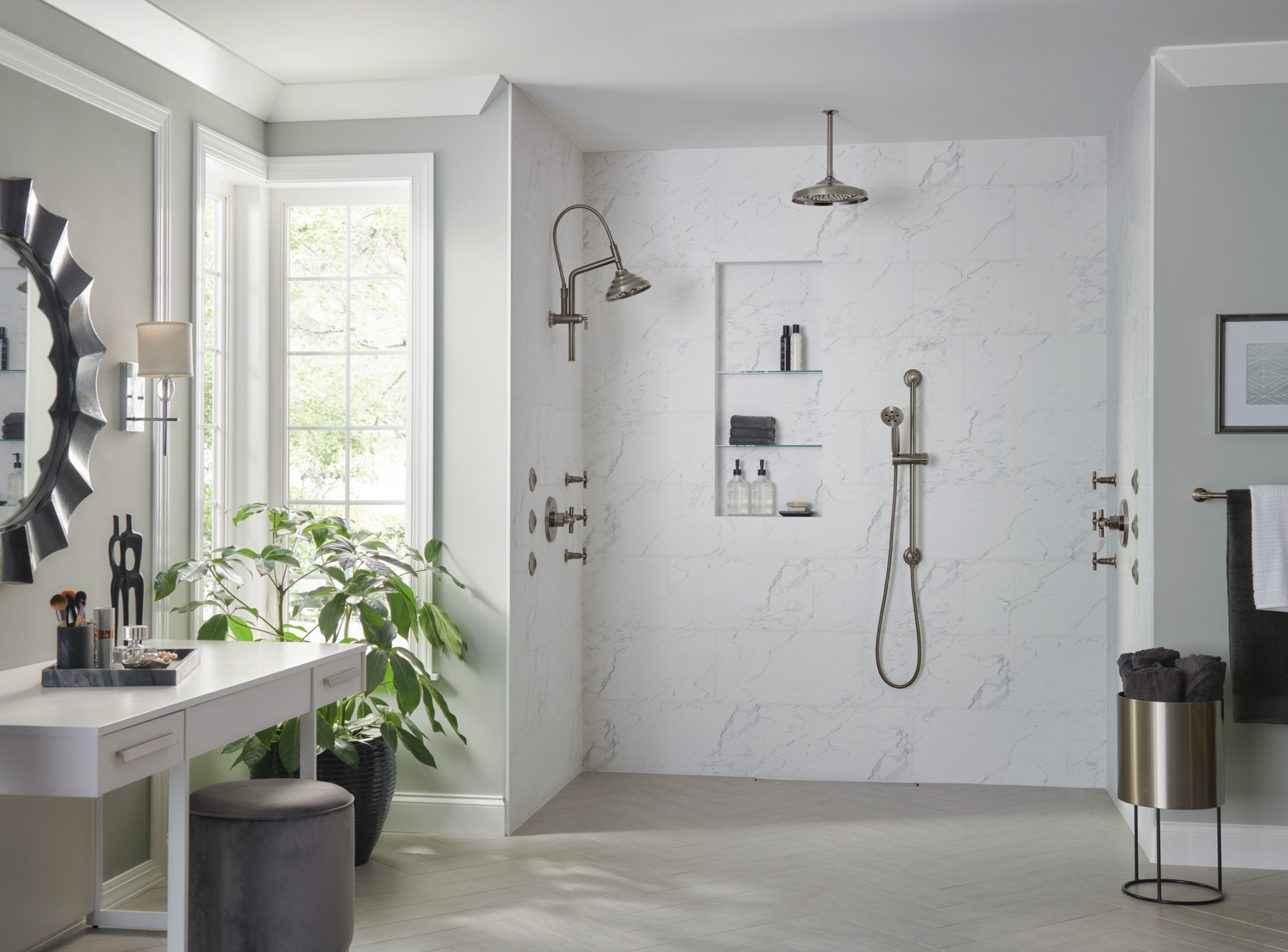 Essential™ Shower Series | Hydrachoice Max® Round Body Spray Trim