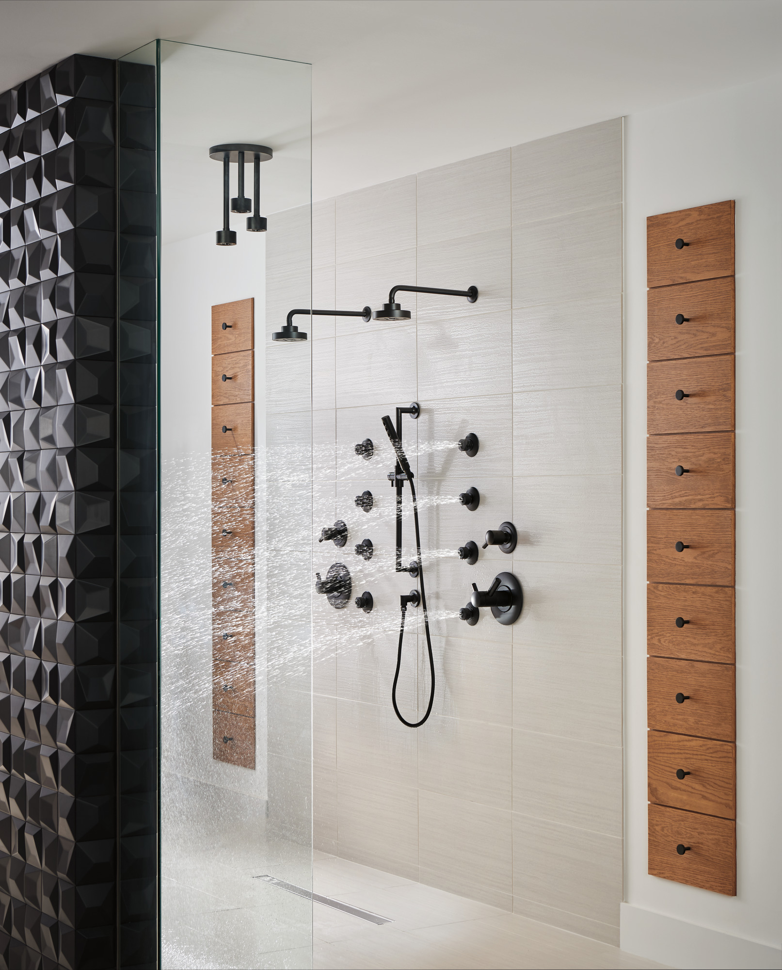 Essential™ Shower Series | Linear Round Single-Function