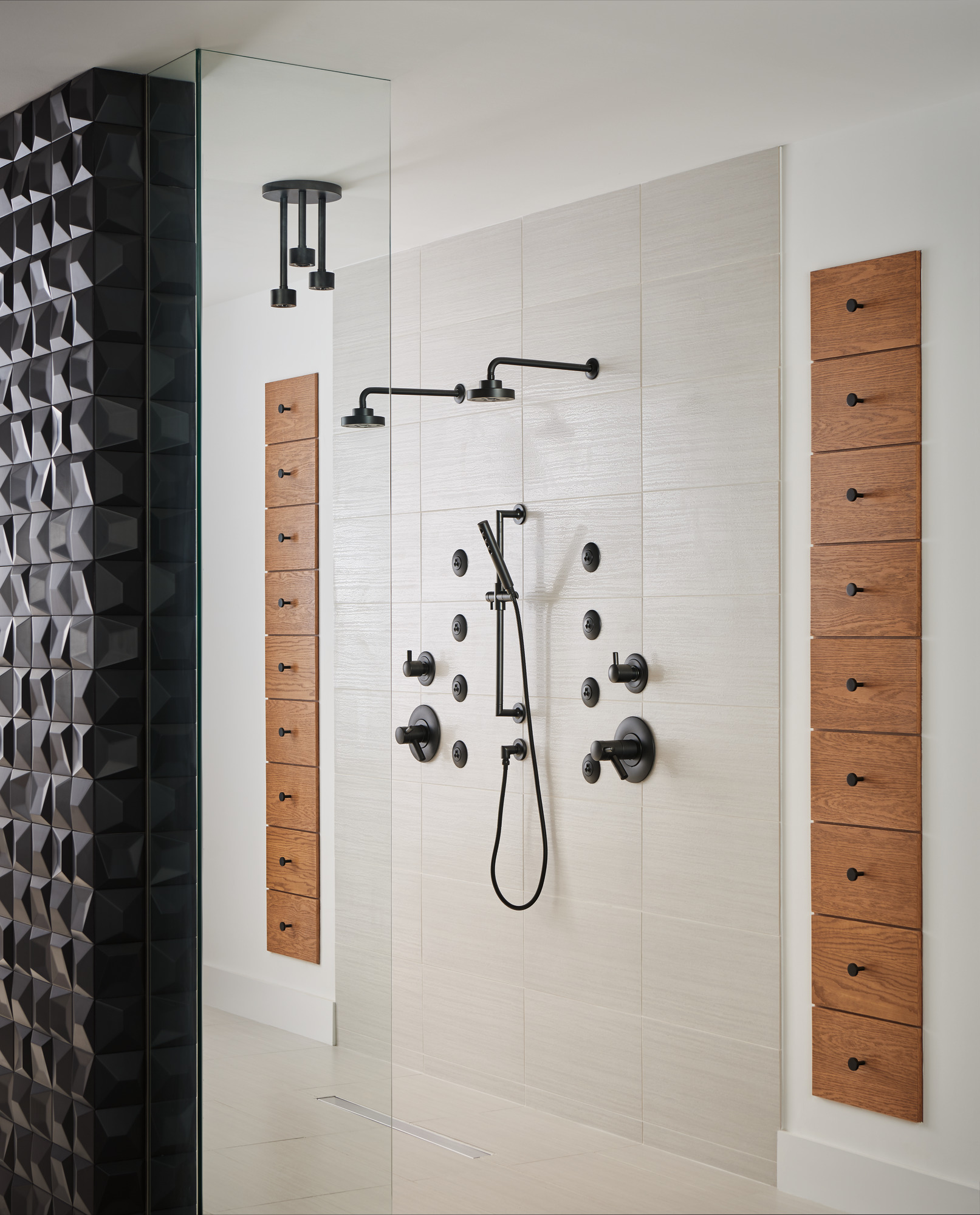 Jason Wu for Brizo™ | 6-Function Diverter