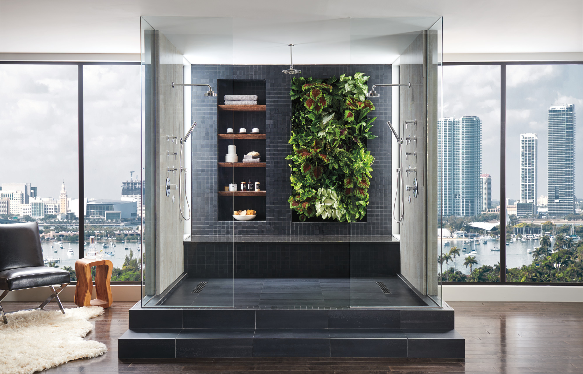 Odin® | WALL MOUNT HANDSHOWER WITH H2OKINETIC® TECHNOLOGY