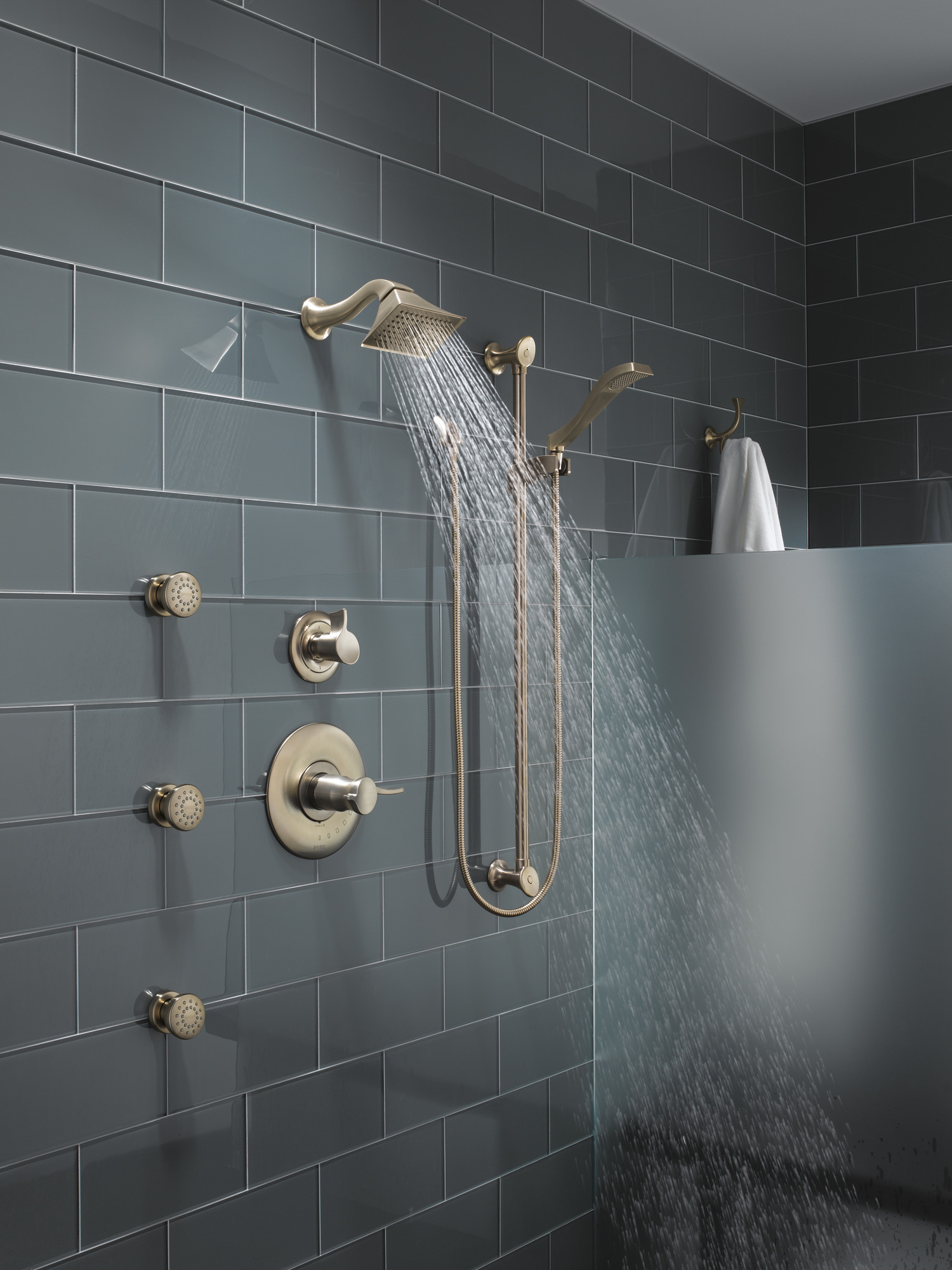 RSVP® | Slide Bar Handshower