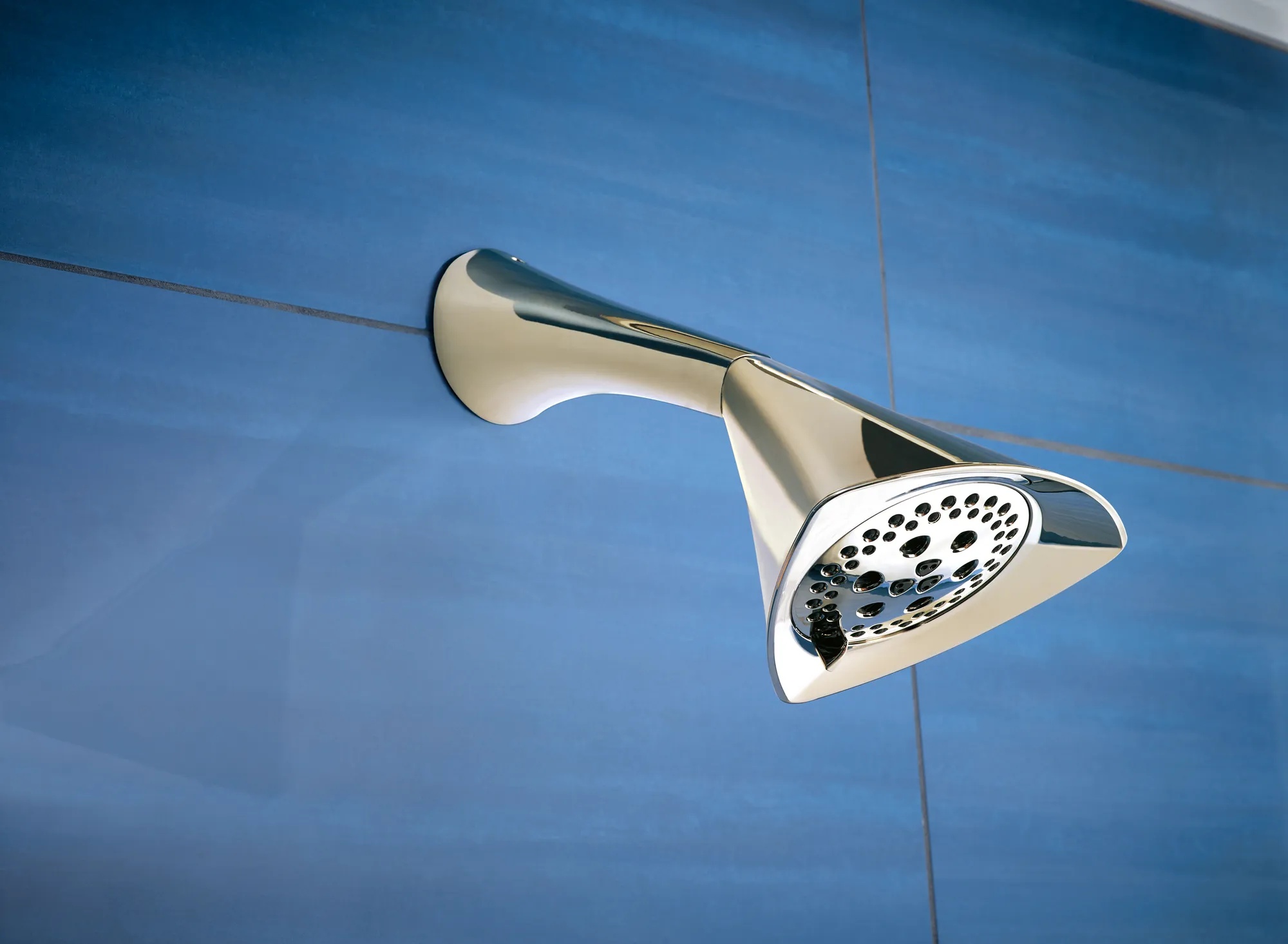 Sotria® | 5-FUNCTION RAINCAN SHOWERHEAD WITH H2OKINETIC® TECHNOLOGY
