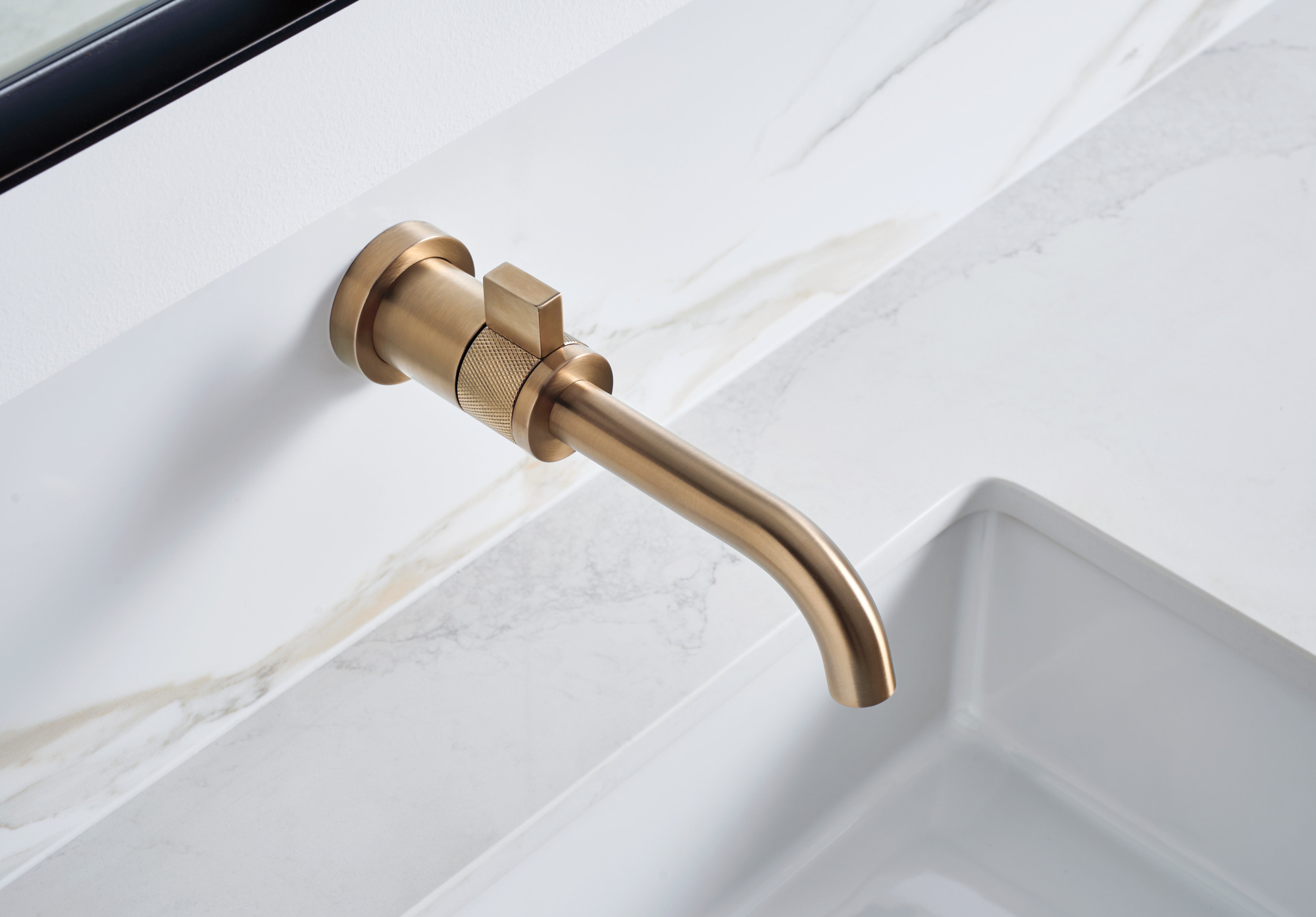 Litze® | Single-Handle Wall Mount Lavatory Faucet 1.5 GPM