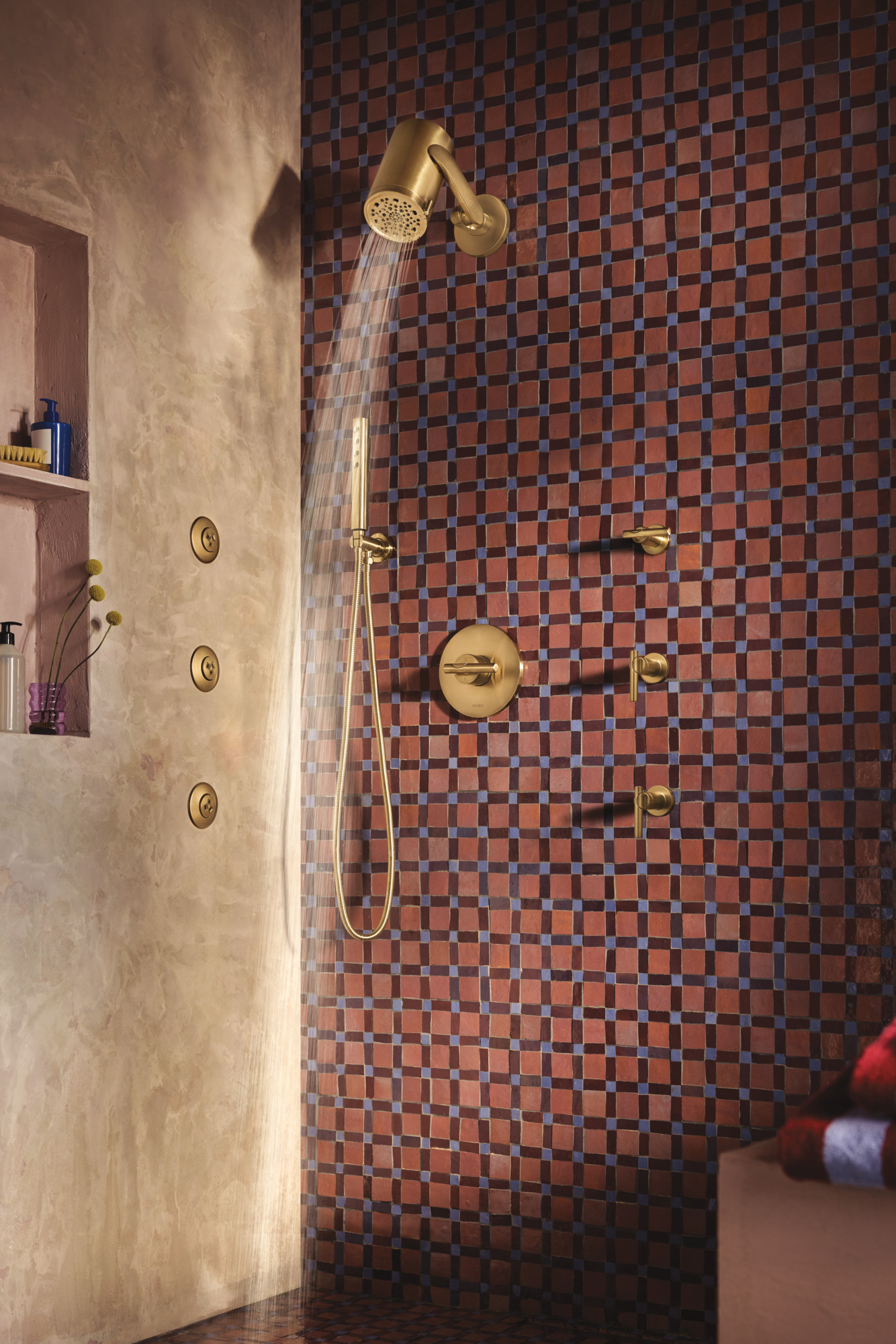 Essential™ Shower Series | Wall Mount Handshower Holder