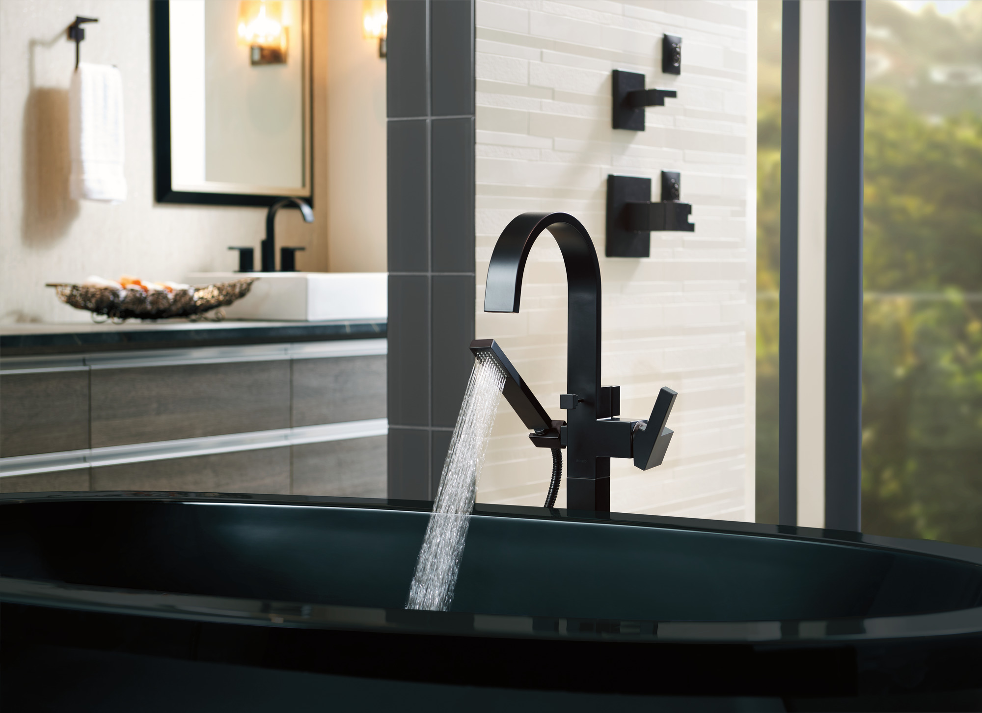 Siderna® | Single-Handle Freestanding Tub Filler