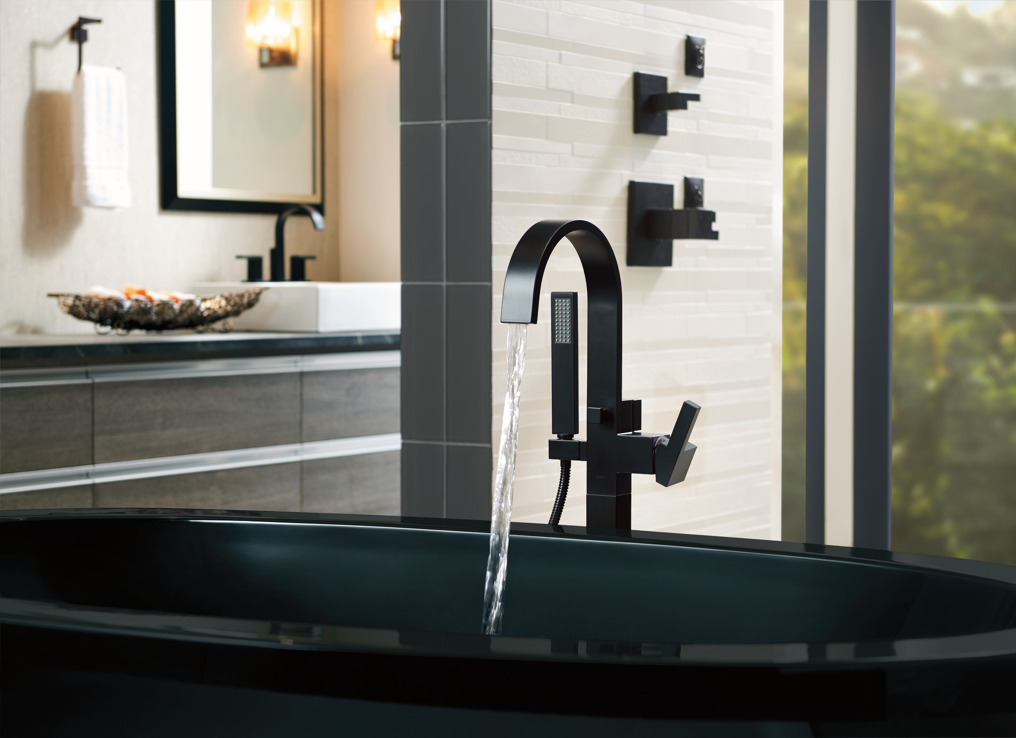 Siderna® | Single-Handle Freestanding Tub Filler