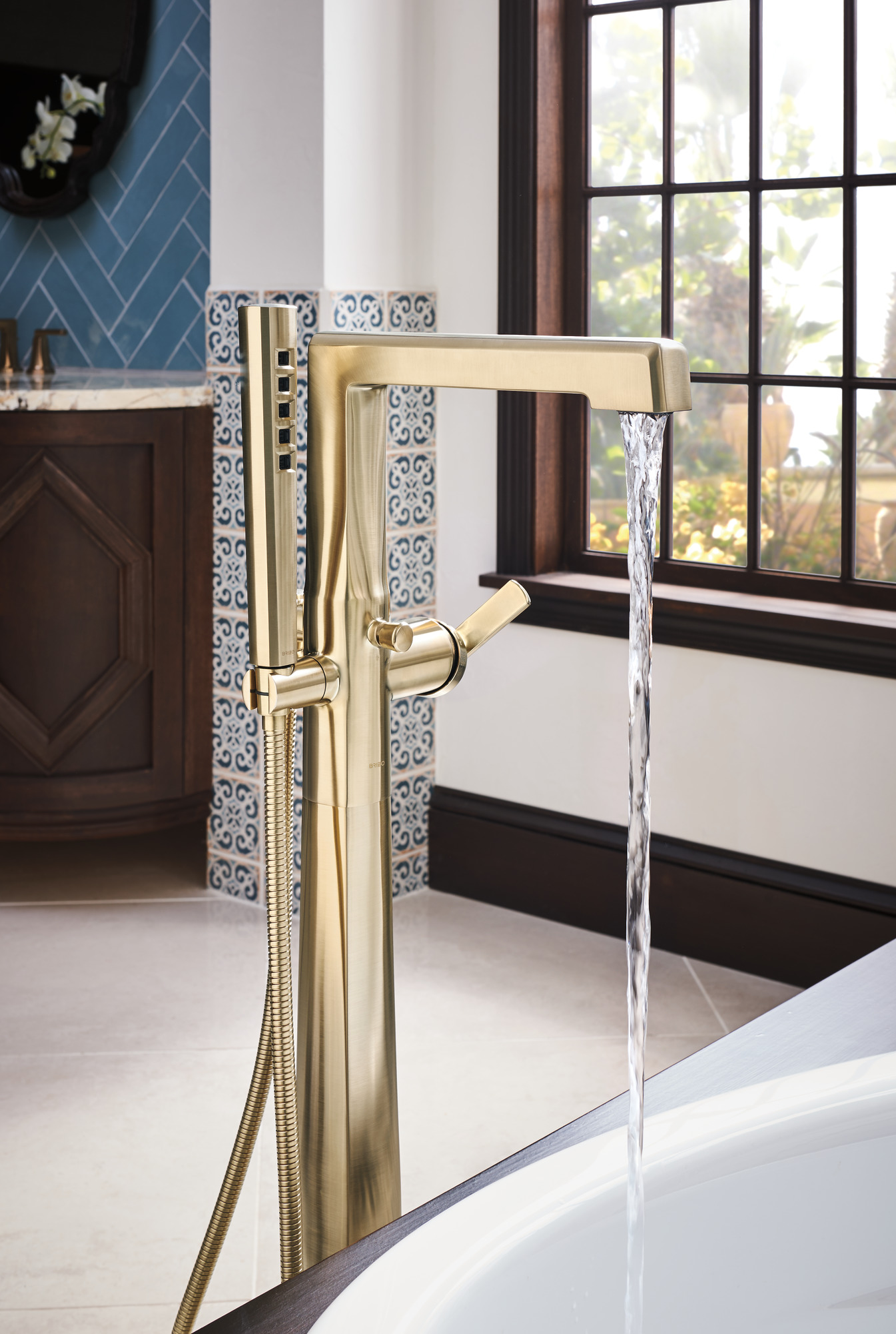 Levoir® | Single-Handle Floor Mount Tub Filler