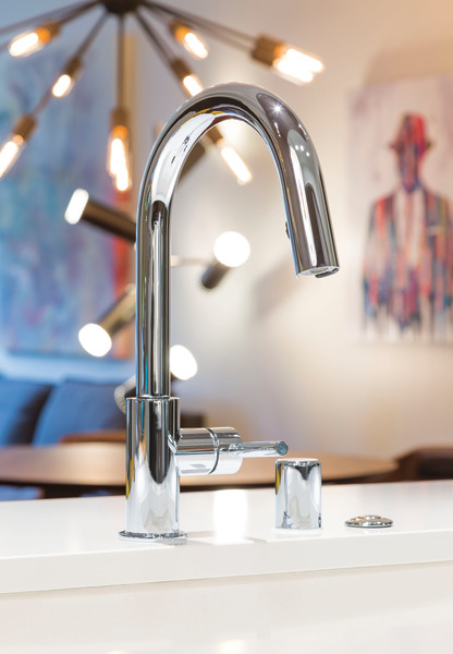 Chrome Brizo 63020LF-PC Solna Kitchen Faucet with Pullout Spray 