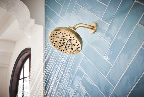 LEVOIR_SENSORI_CUSTOM_SHOWER_87498-GL_WATER_WEB.jpg