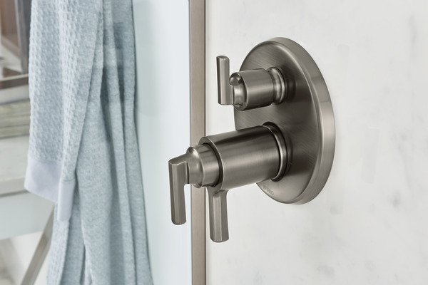 LEVOIR_TEMPASSURE_THERMOSTATIC_CUSTOM_SHOWER_T75698-SL_DETAIL.tif_WEB.jpg