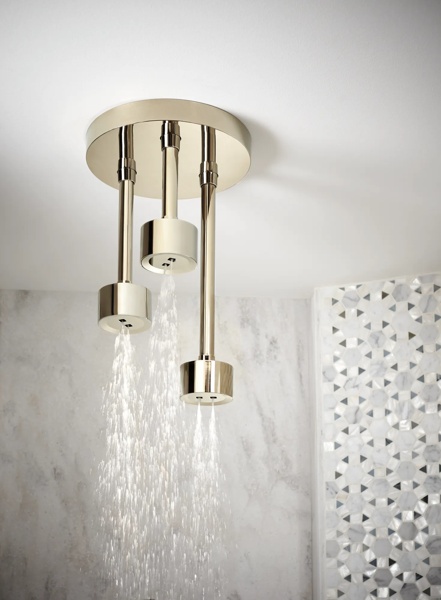 LITZE_SENSORI_CUSTOM_SHOWER_81335-PN_WATER_02_WEB.jpg