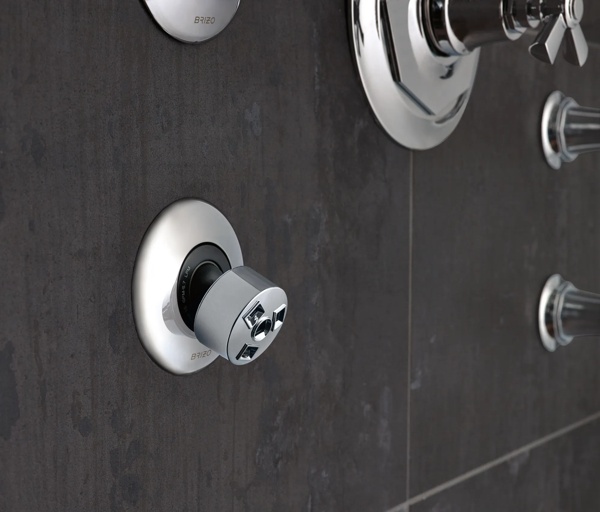 ROOK_SENSORI_CUSTOM_SHOWER_SH84101-PC_T84613-PC_T66T061-PC_T66661-PC_OUT_03_WEB.jpg