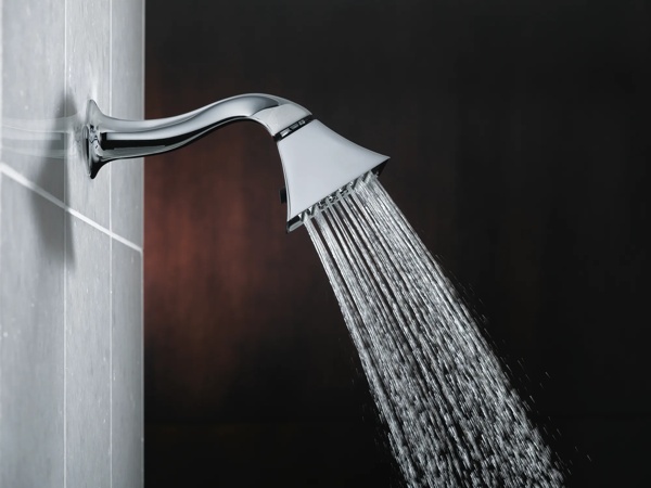 RSVP_SENSORI_CUSTOM_SHOWER_RP48041PC_RP48040PC_WATER_02_WEB.jpg