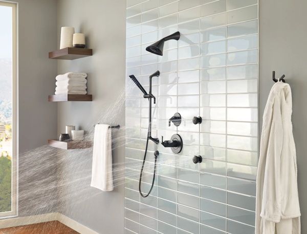 SOTRIA_MEDIUM_FLOW_CUSTOM_SHOWER_T60250-BL_T60950-BL_88750-BL_84110-BL_691850-BL_693550-BL_MID_ROOM_WATER_05_WEB.jpg
